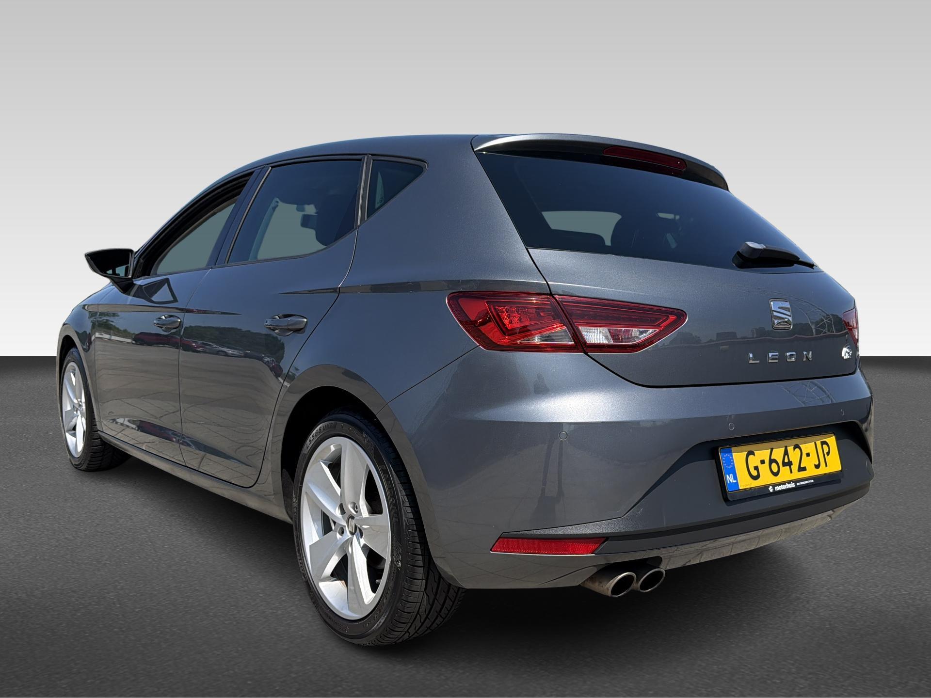 SEAT León