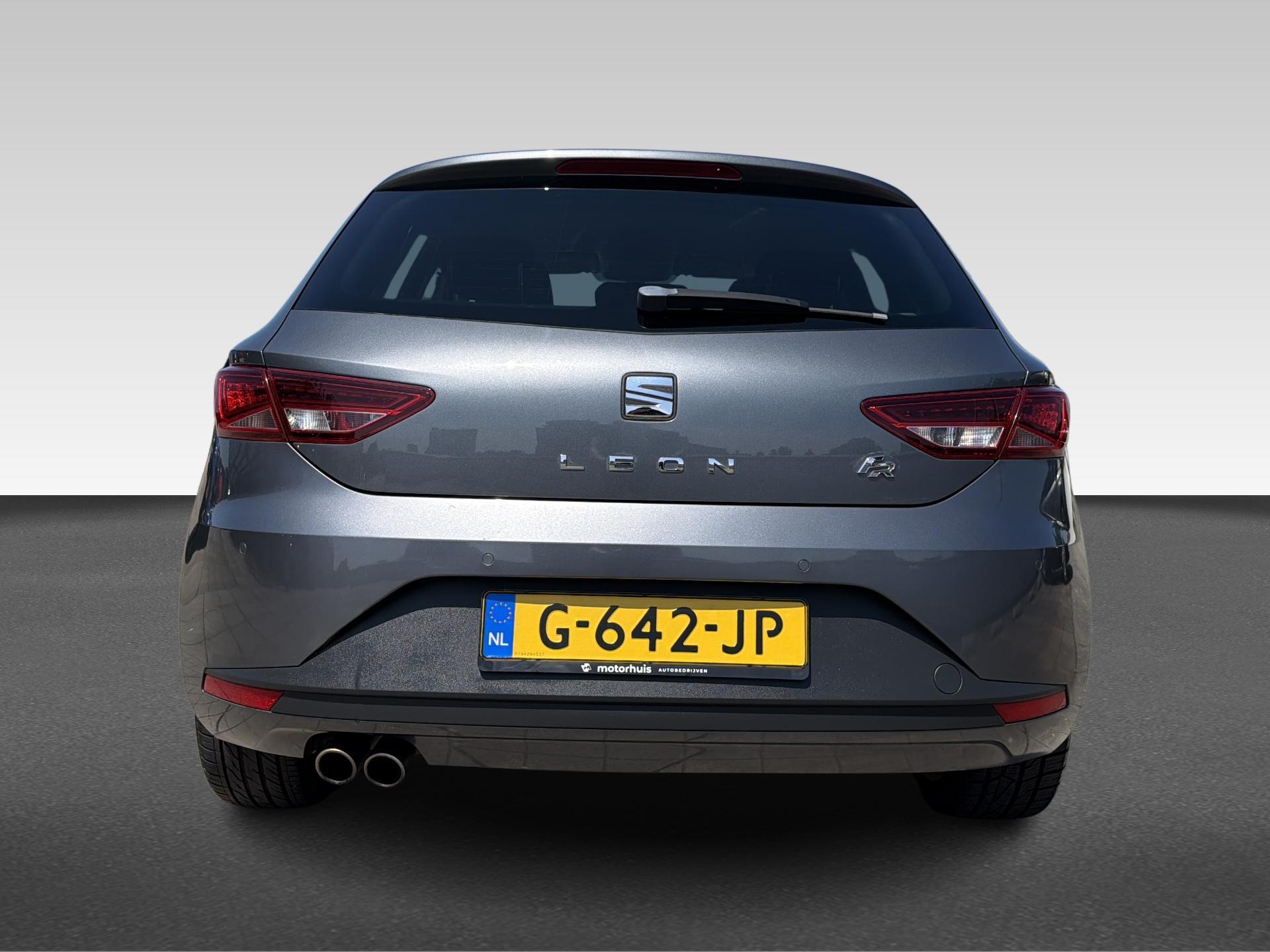 SEAT León
