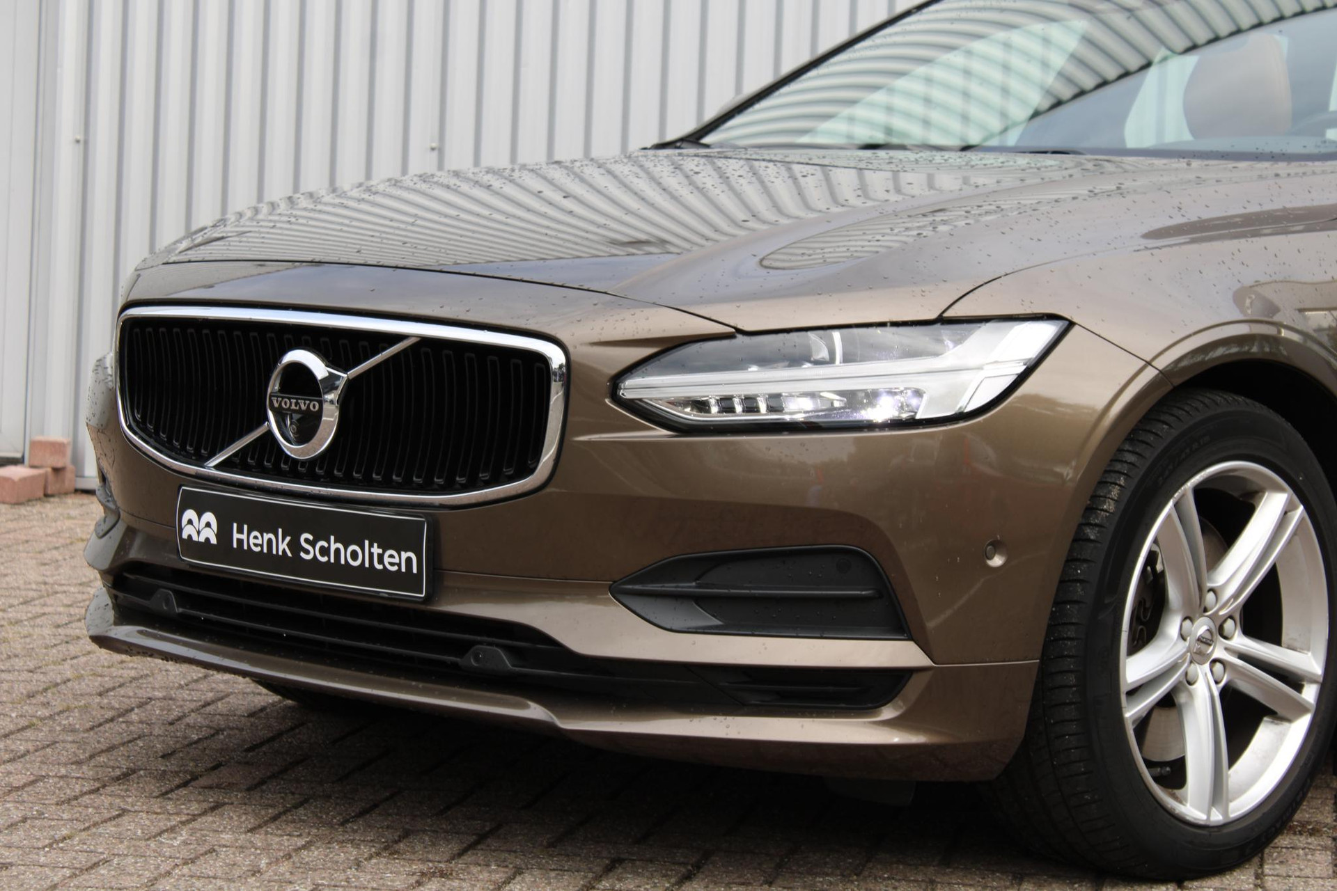 Volvo V90