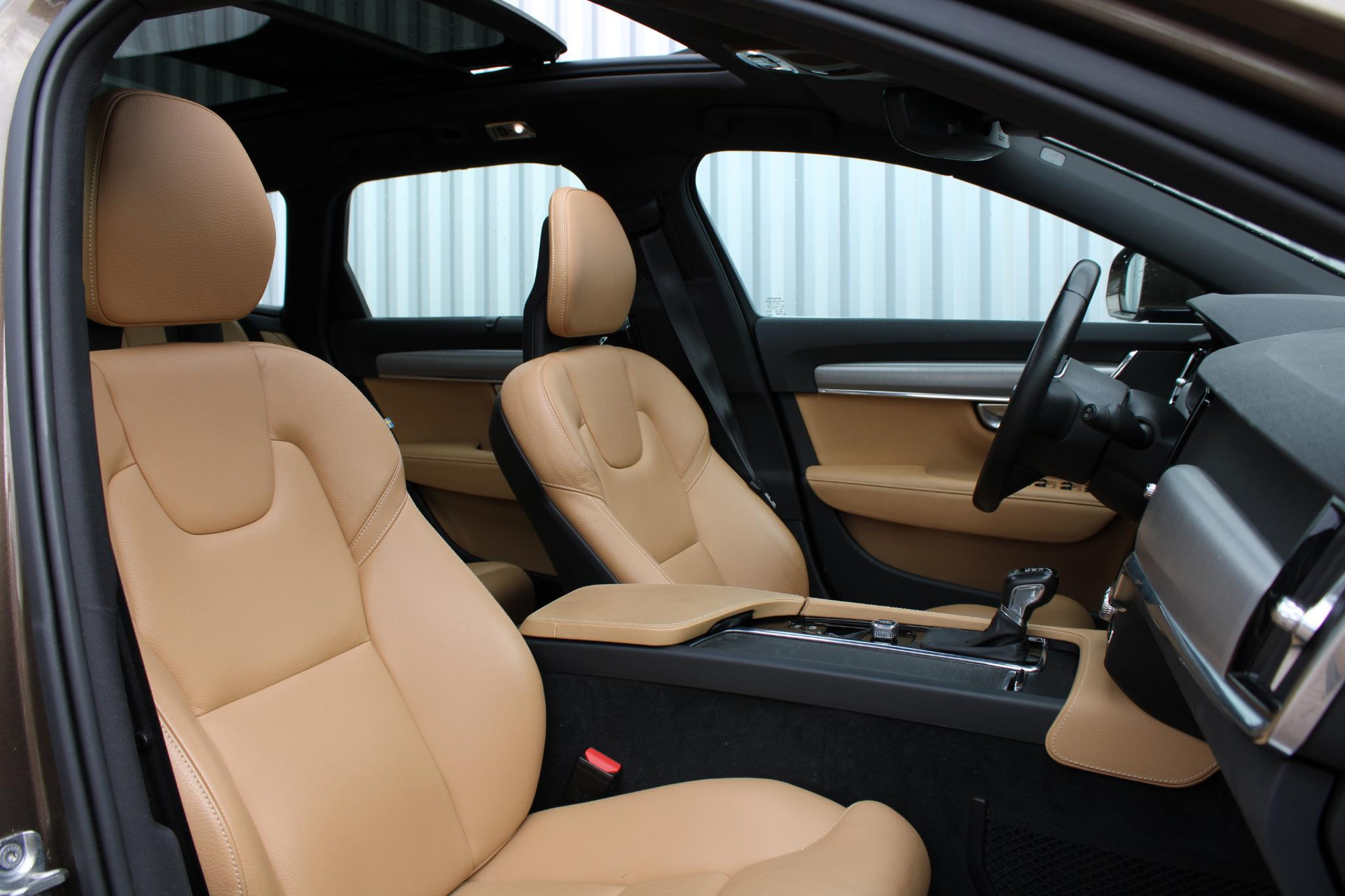 Volvo V90