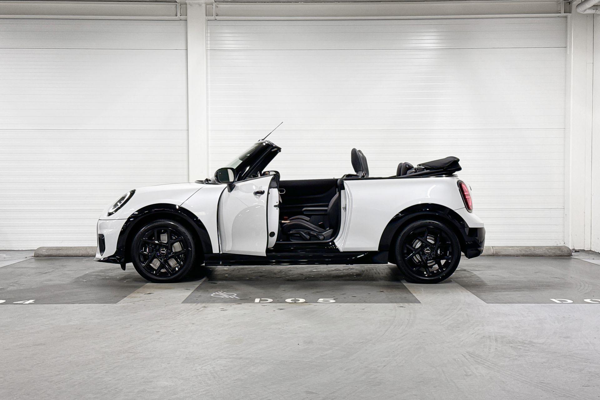 MINI Cooper Cabrio