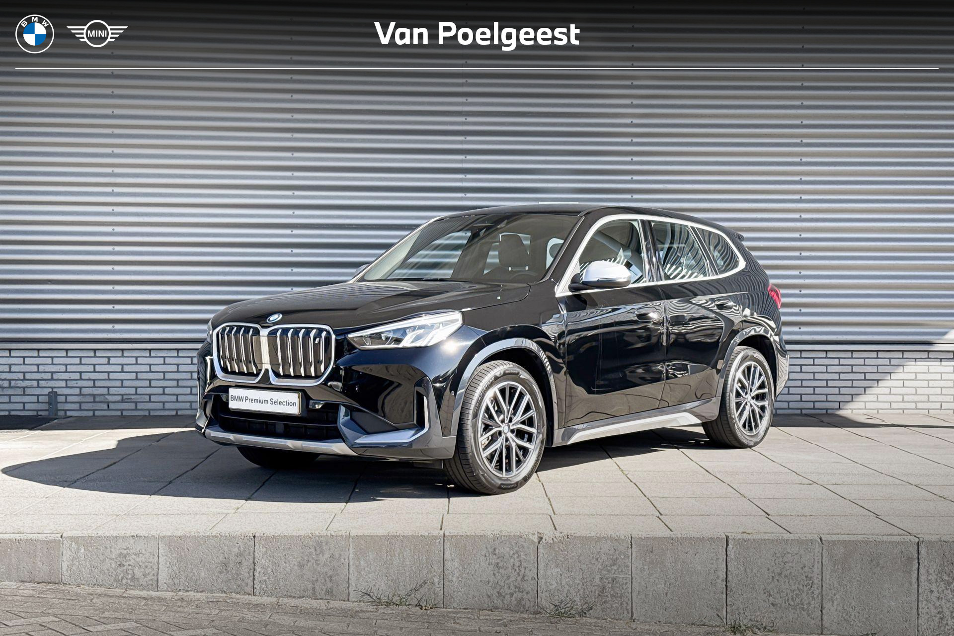 BMW iX1