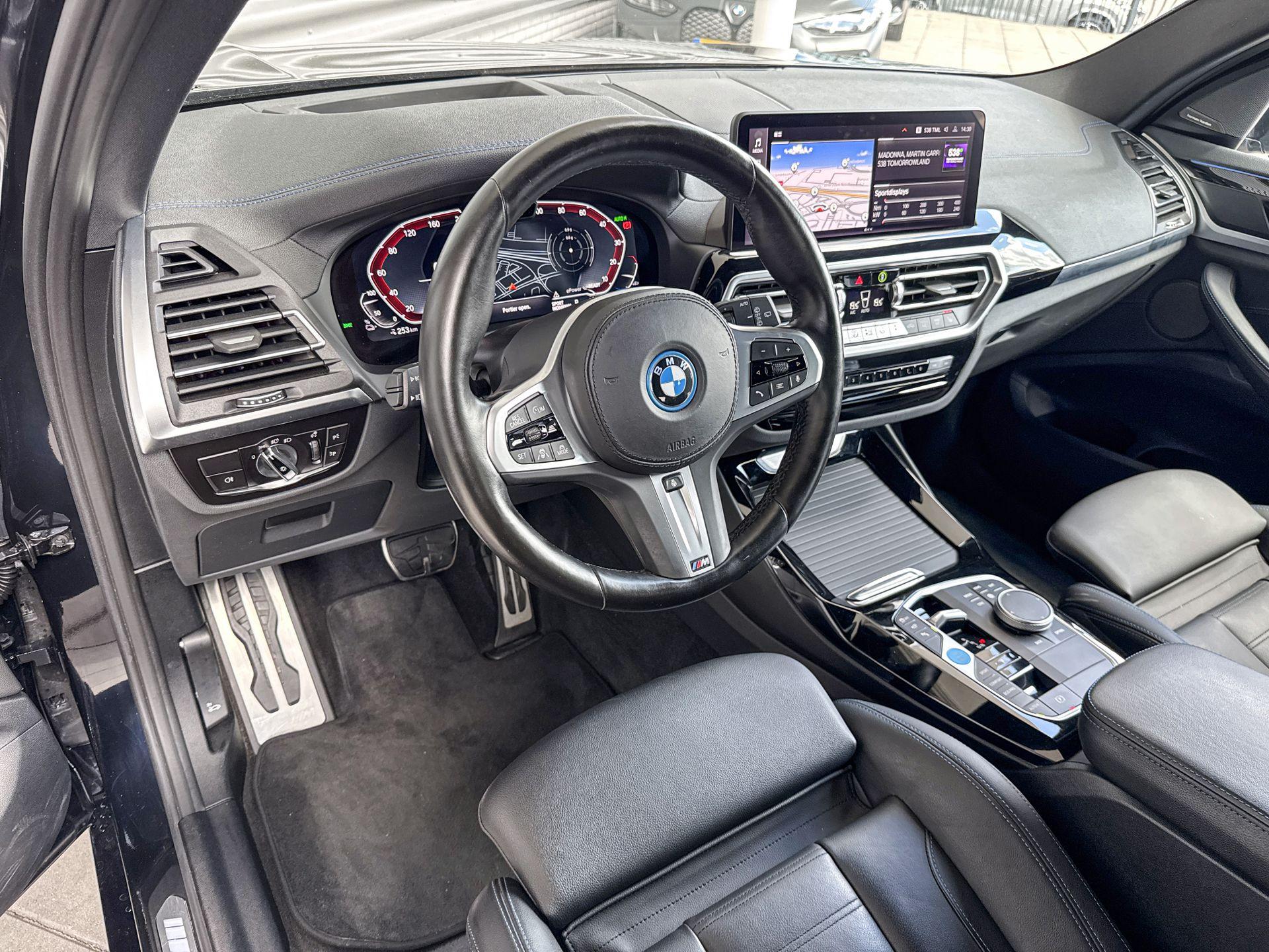 BMW iX3