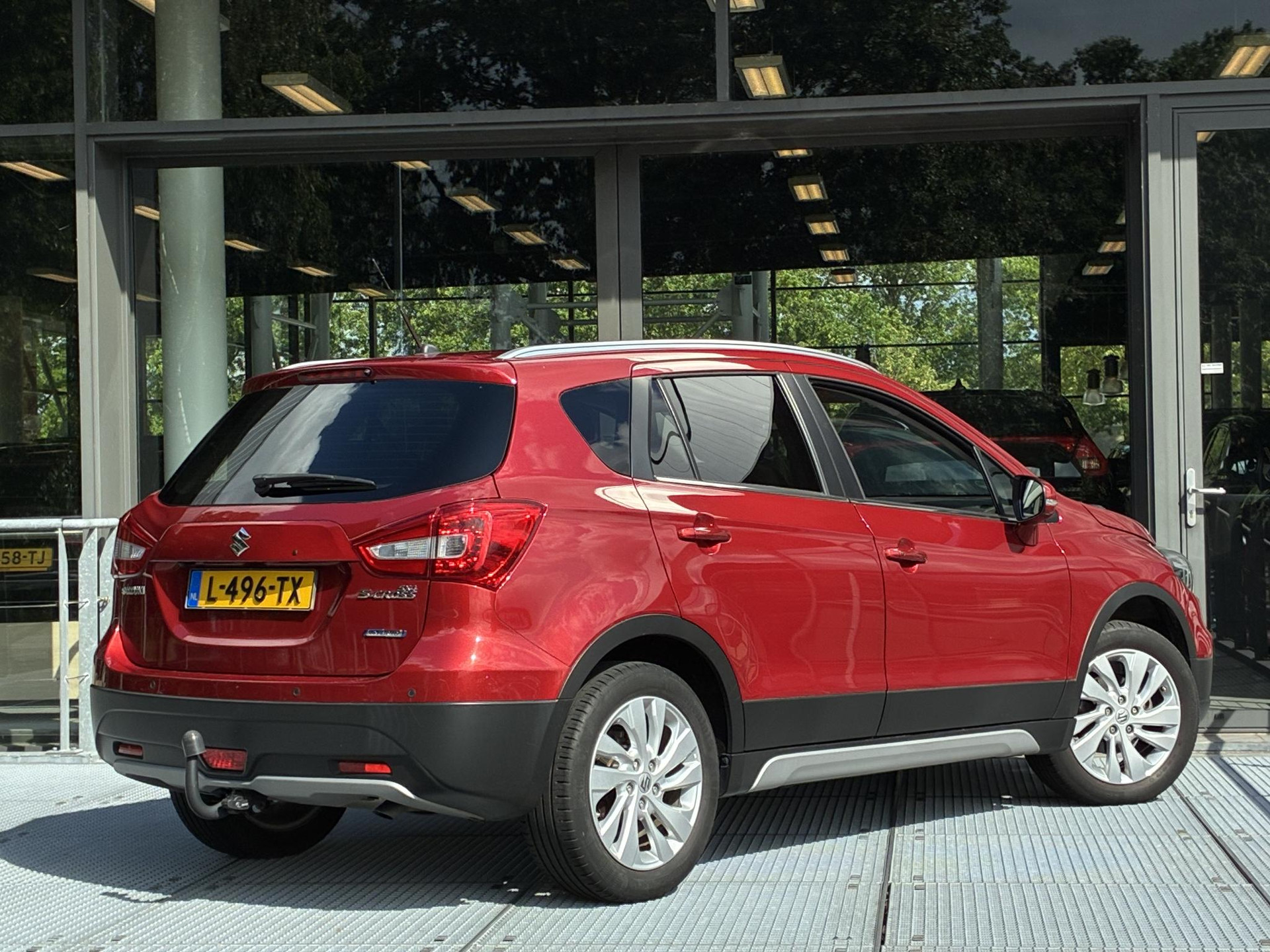 Suzuki S-Cross
