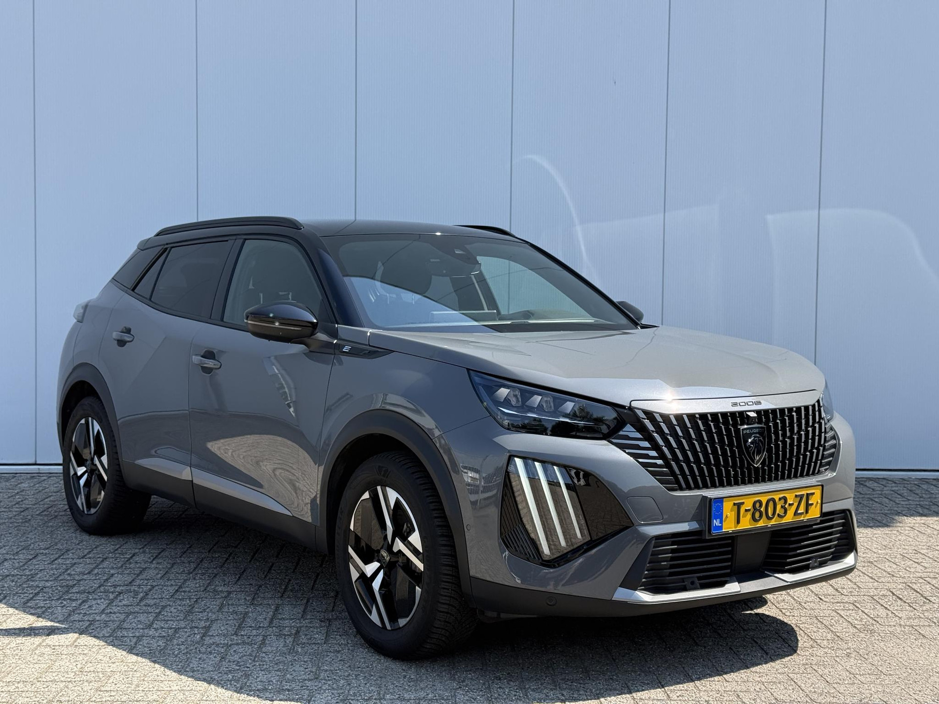 Peugeot e-2008