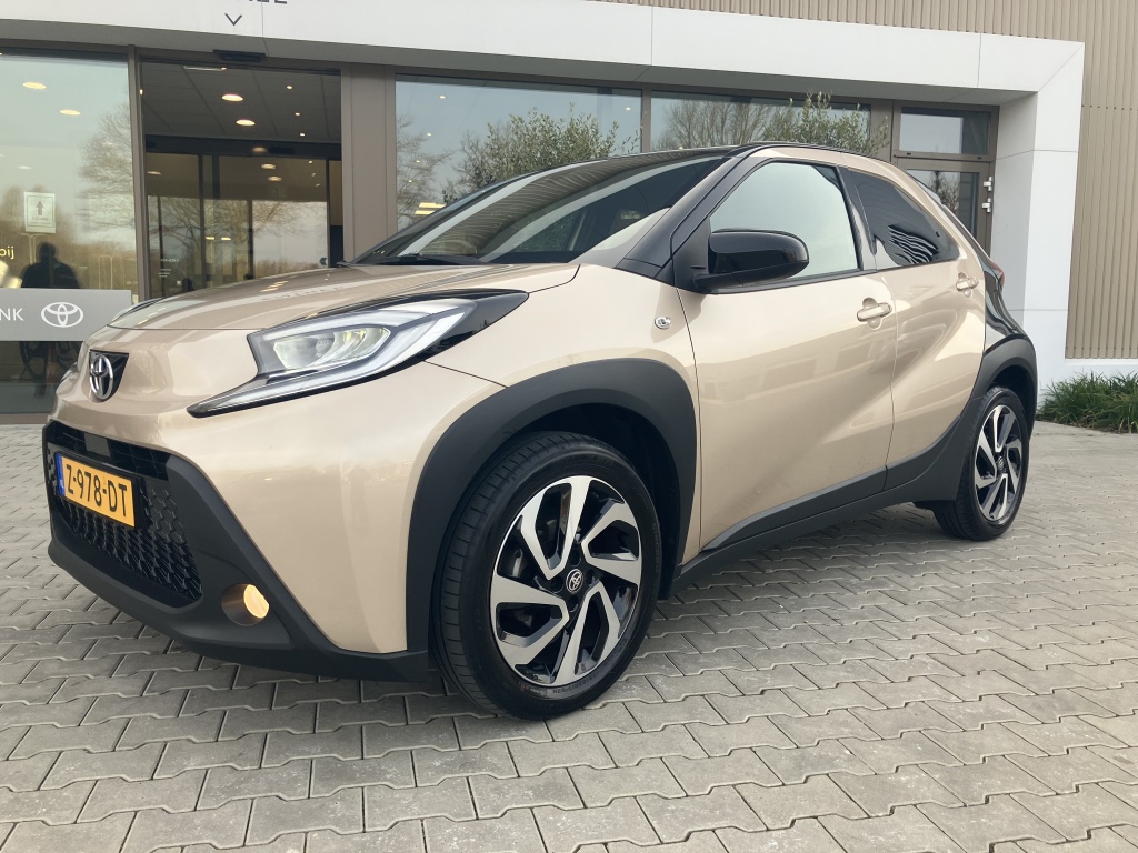 Toyota Aygo X 1.0 VVT-i AUTOMAAT Puls | Apple Car-Play | Camera
