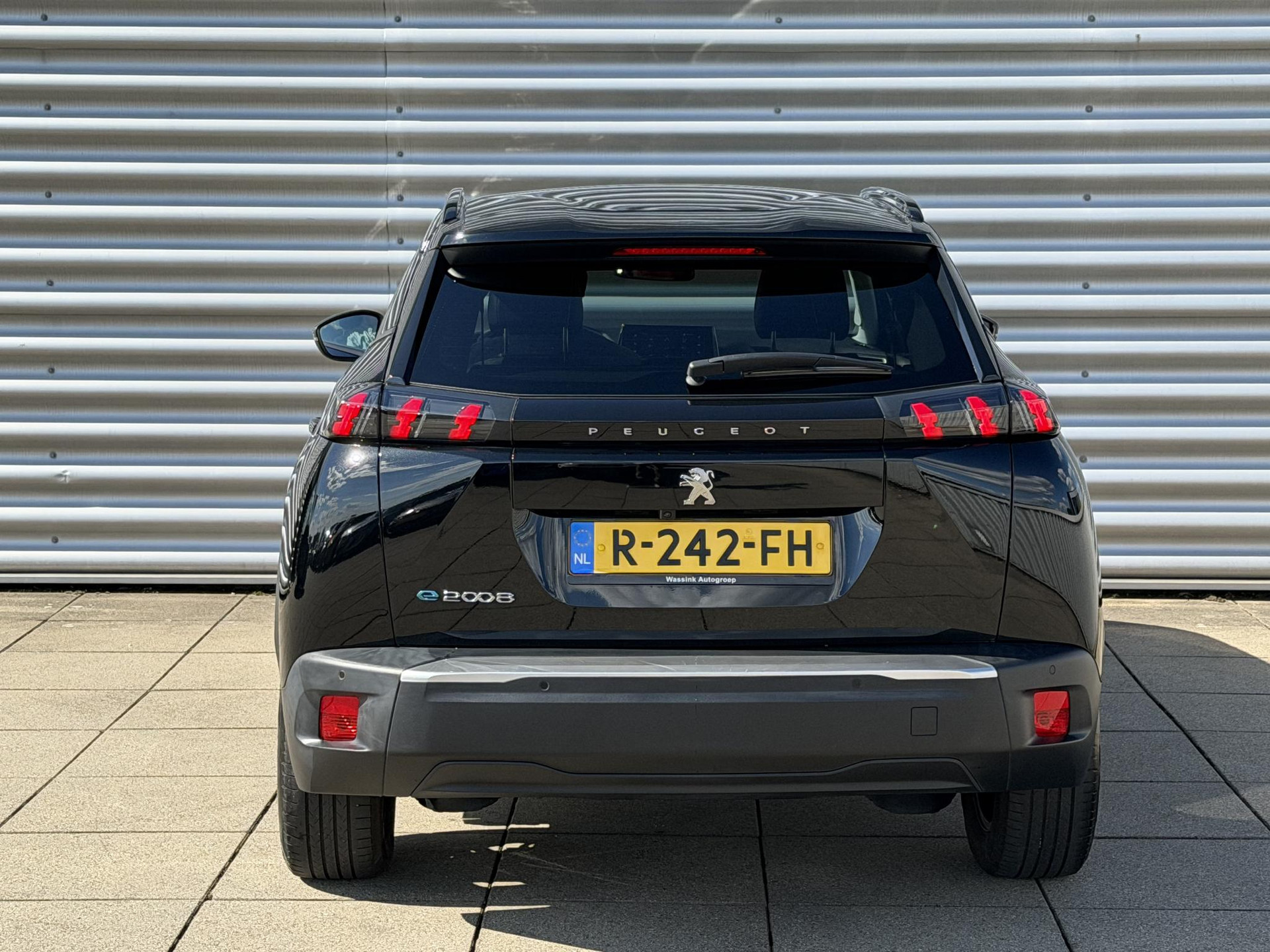 Peugeot e-2008