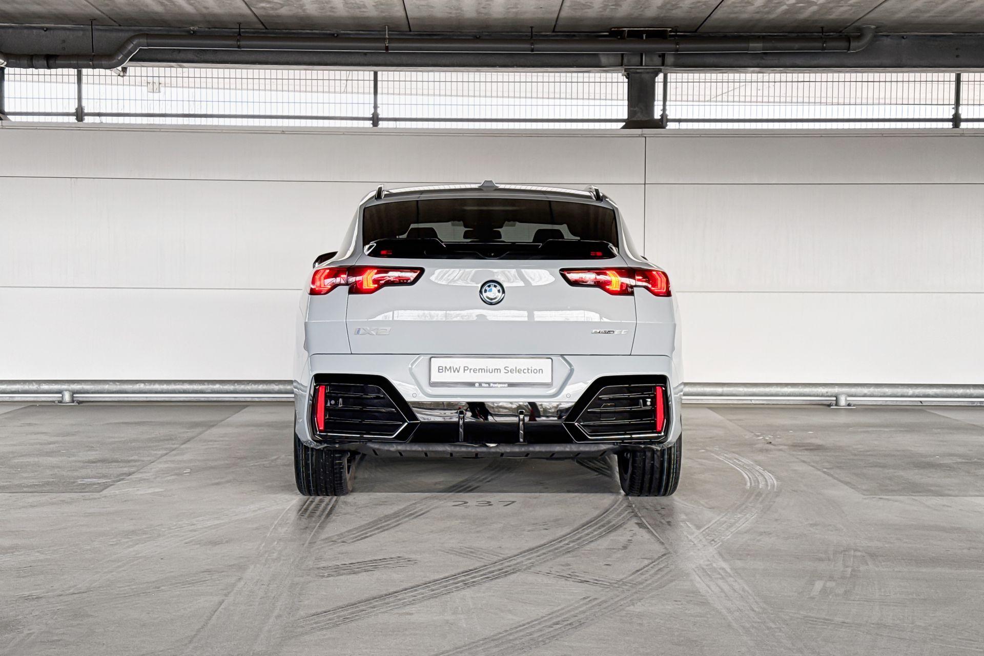 BMW iX2