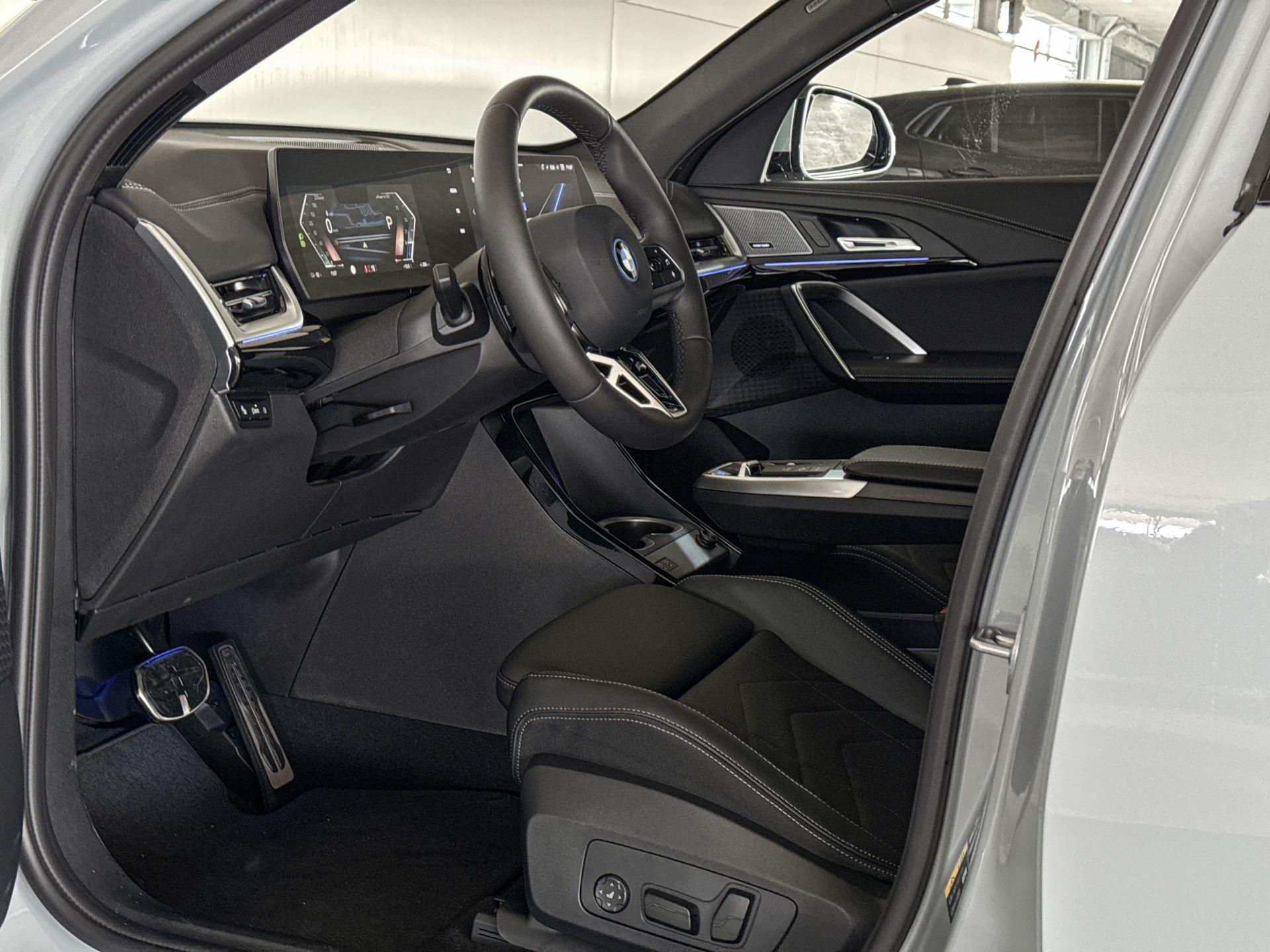 BMW iX2