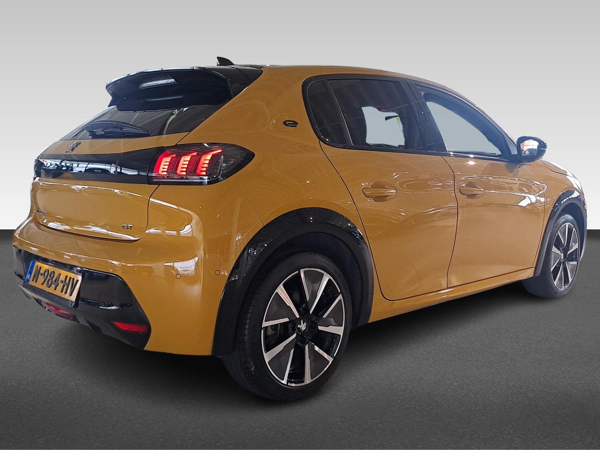 Peugeot e-208