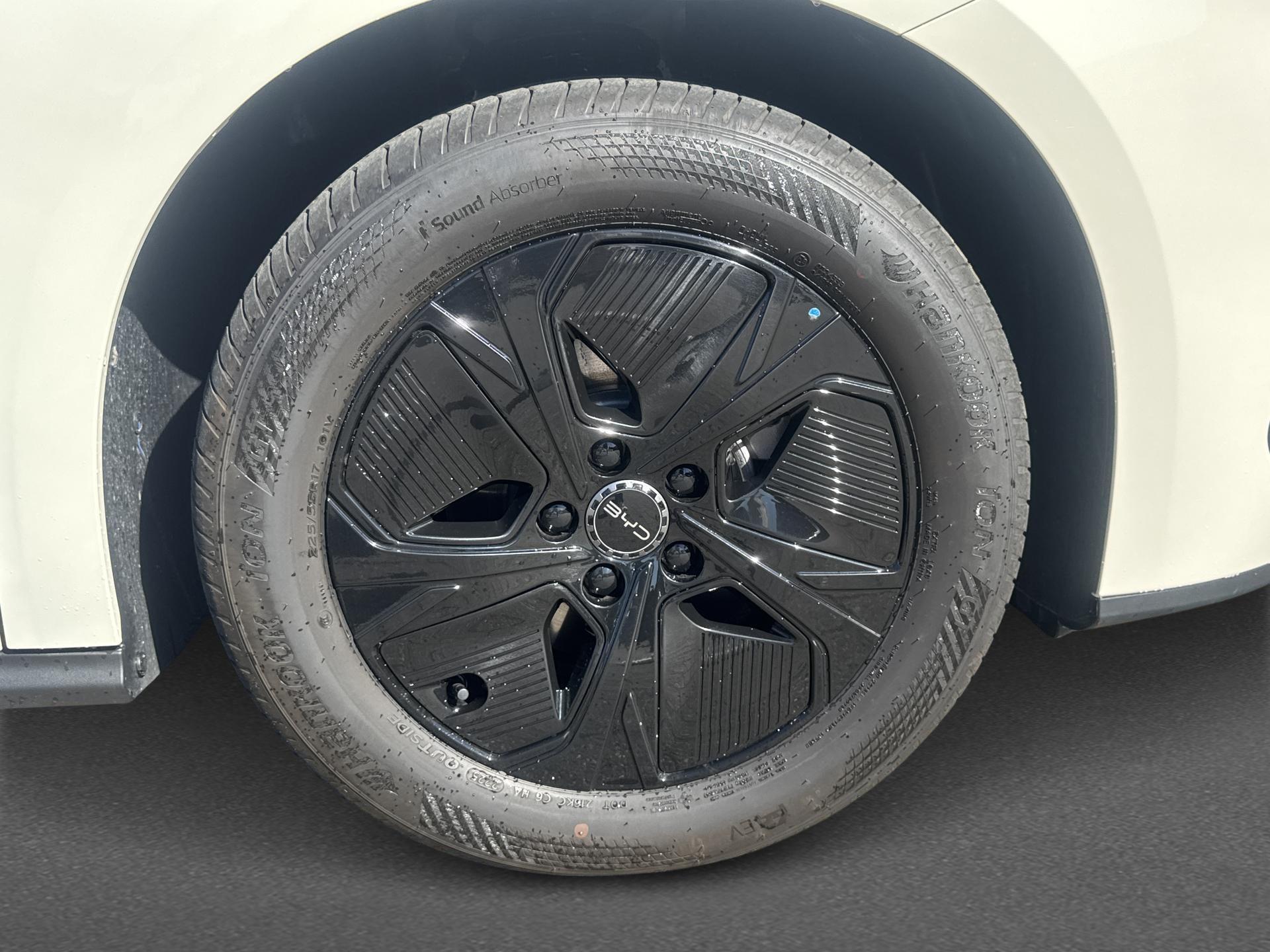 BYD Seal