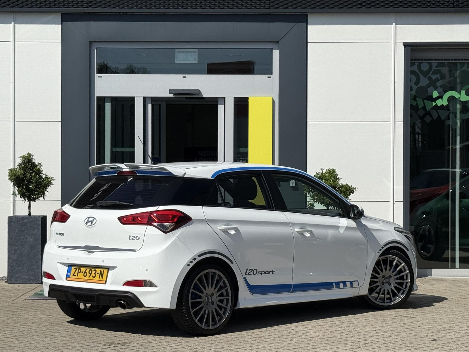 Hyundai i20