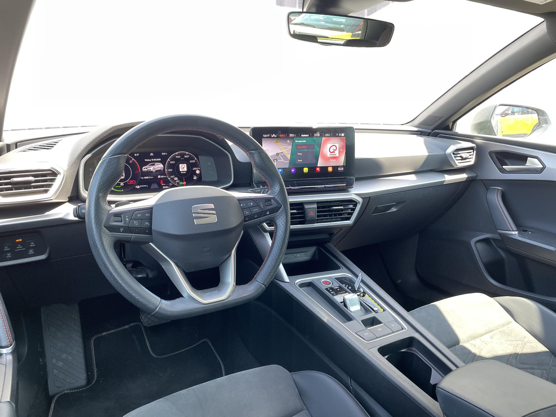 SEAT León