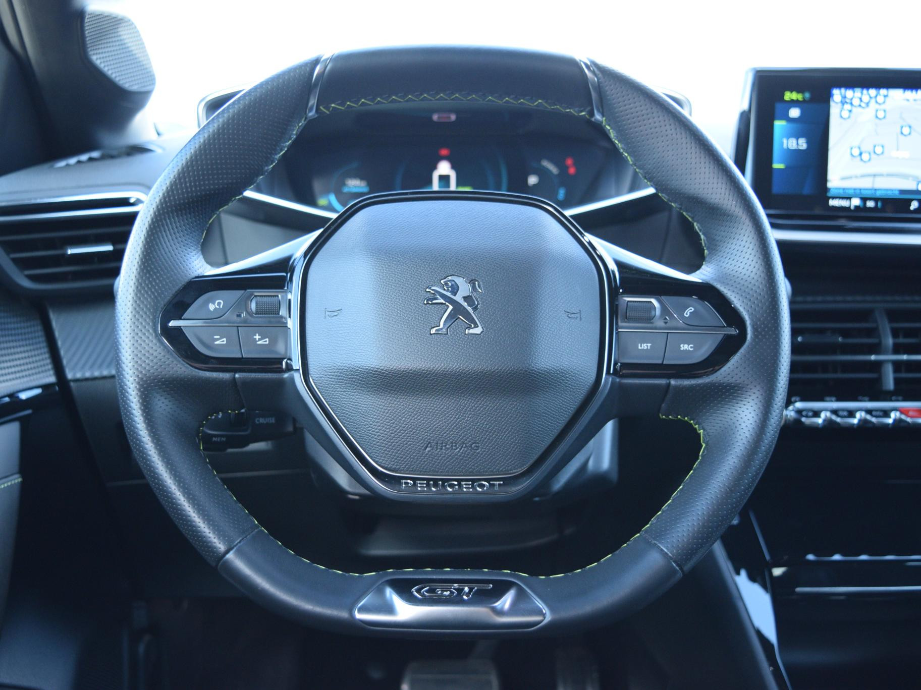 Peugeot e-208