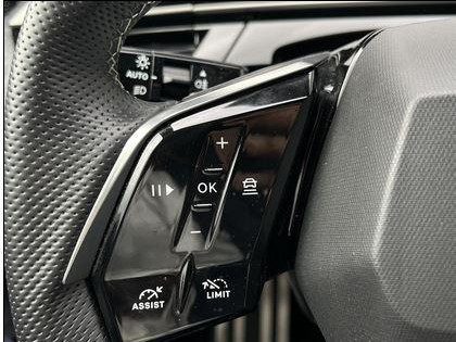 Peugeot e-3008