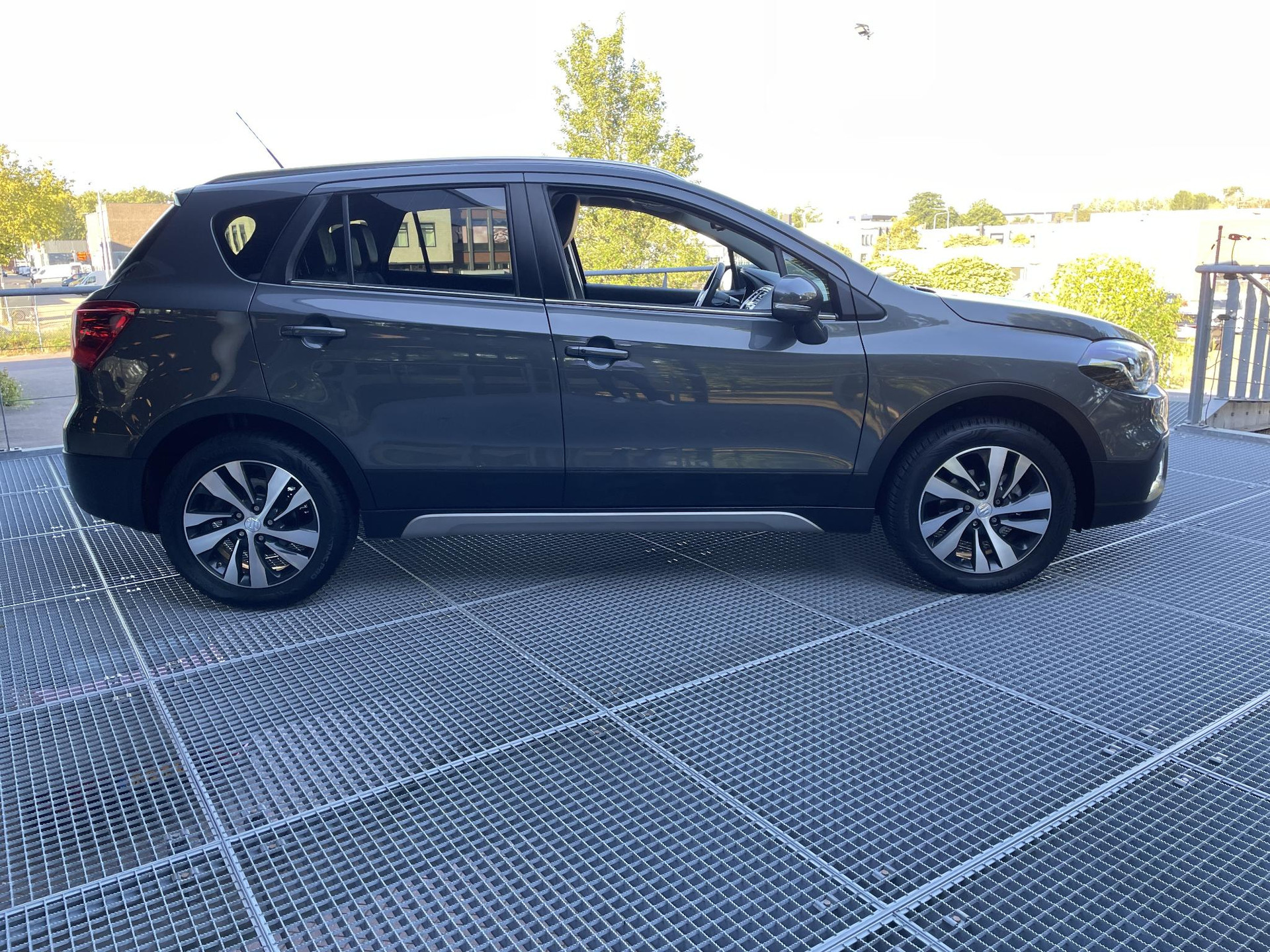Suzuki S-Cross