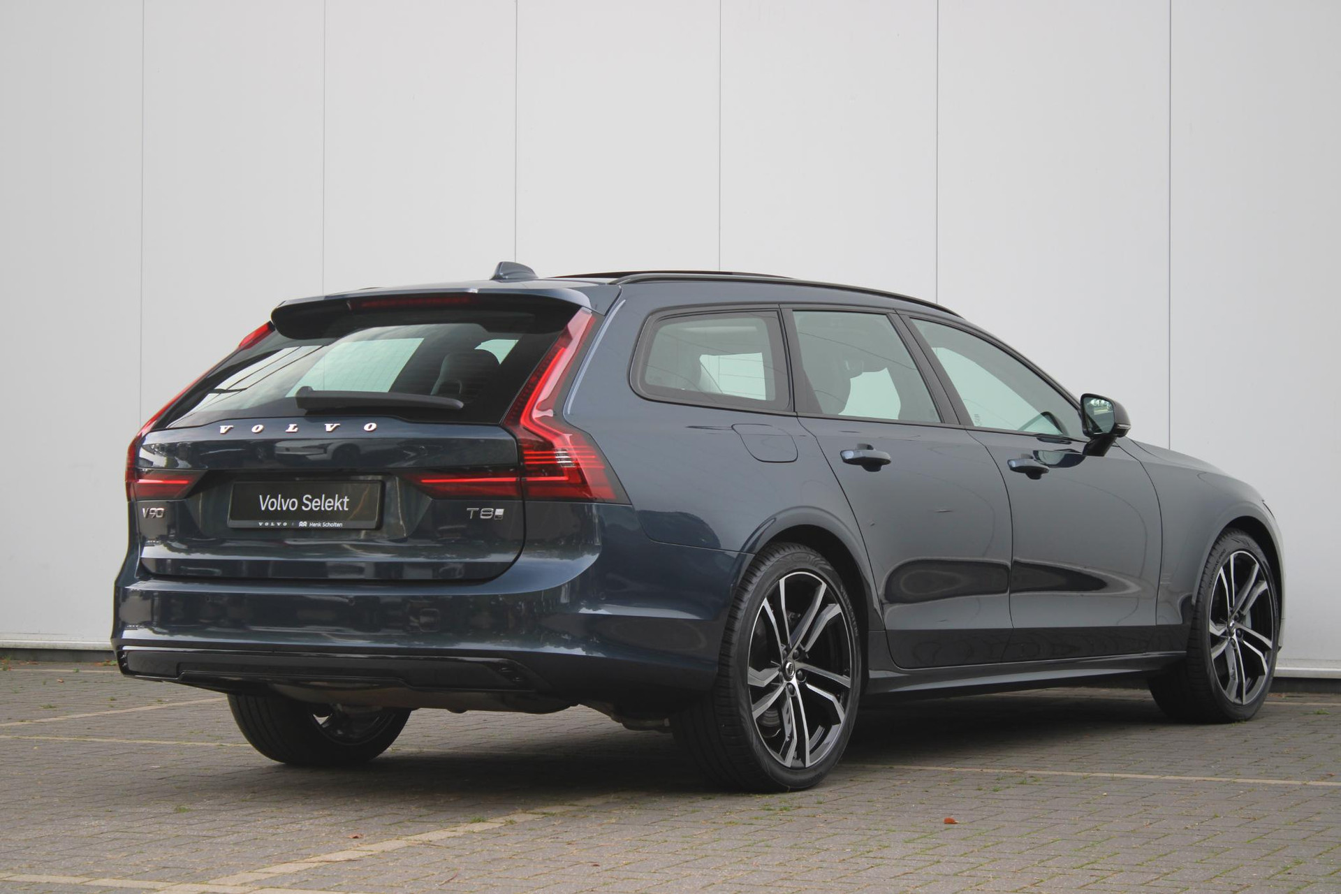 Volvo V90