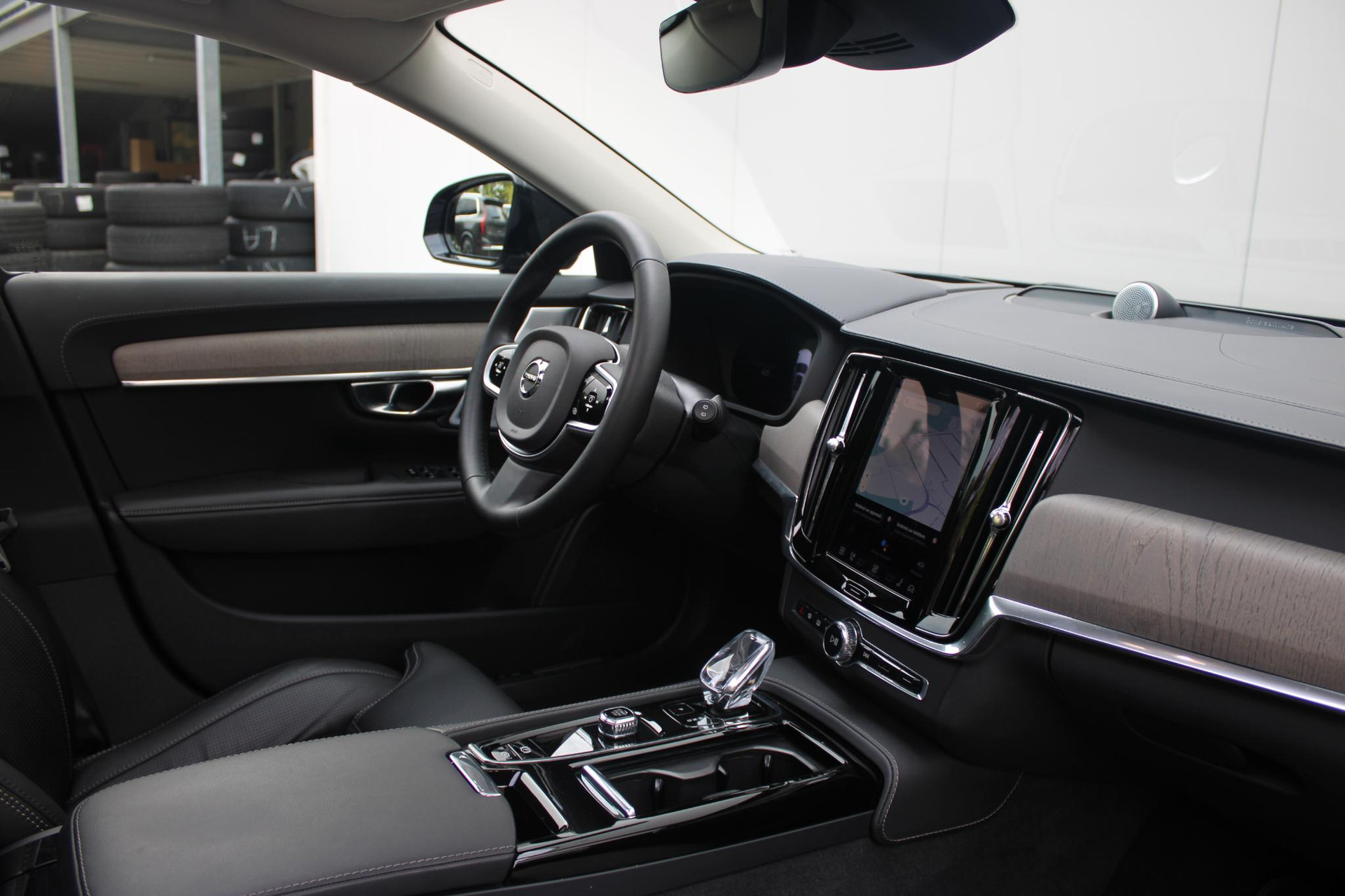 Volvo V90