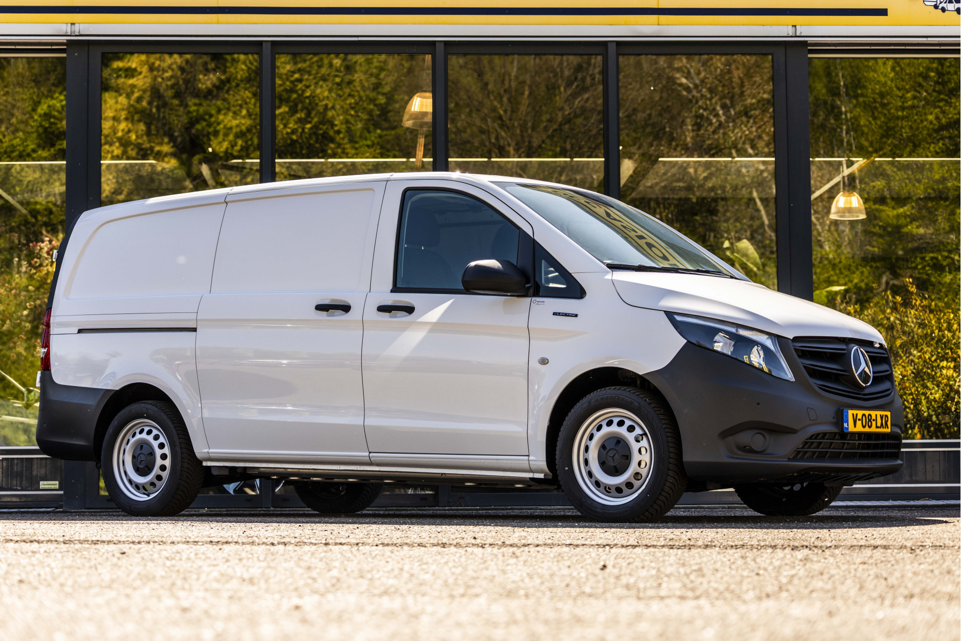 Mercedes-Benz  eVito