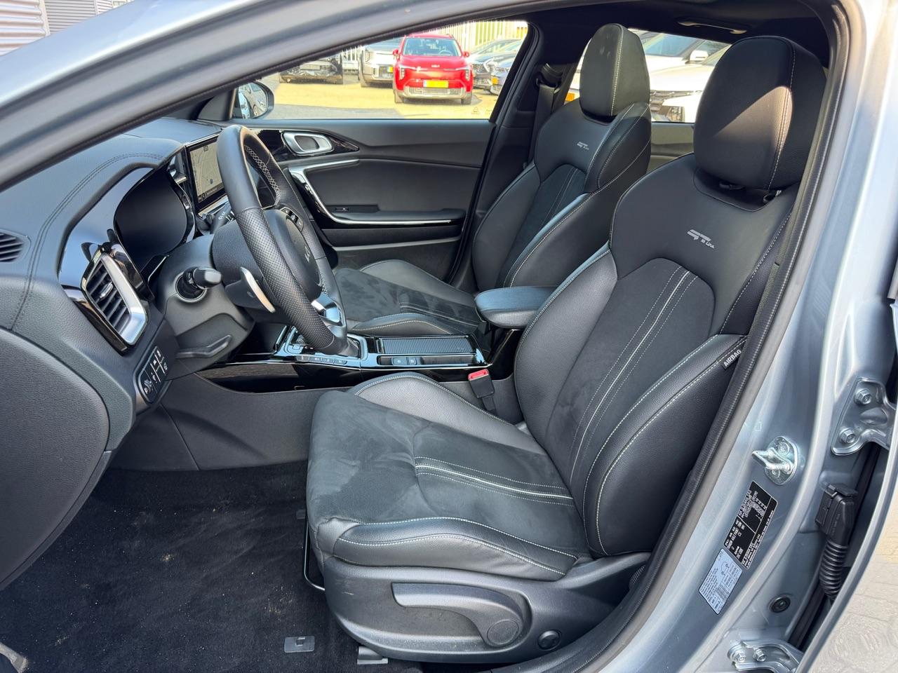 Kia Proceed