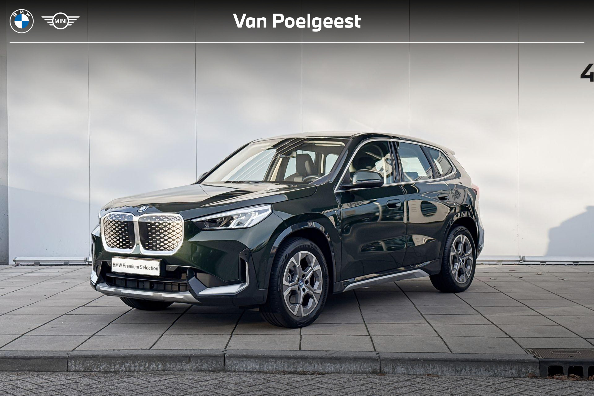 BMW iX1