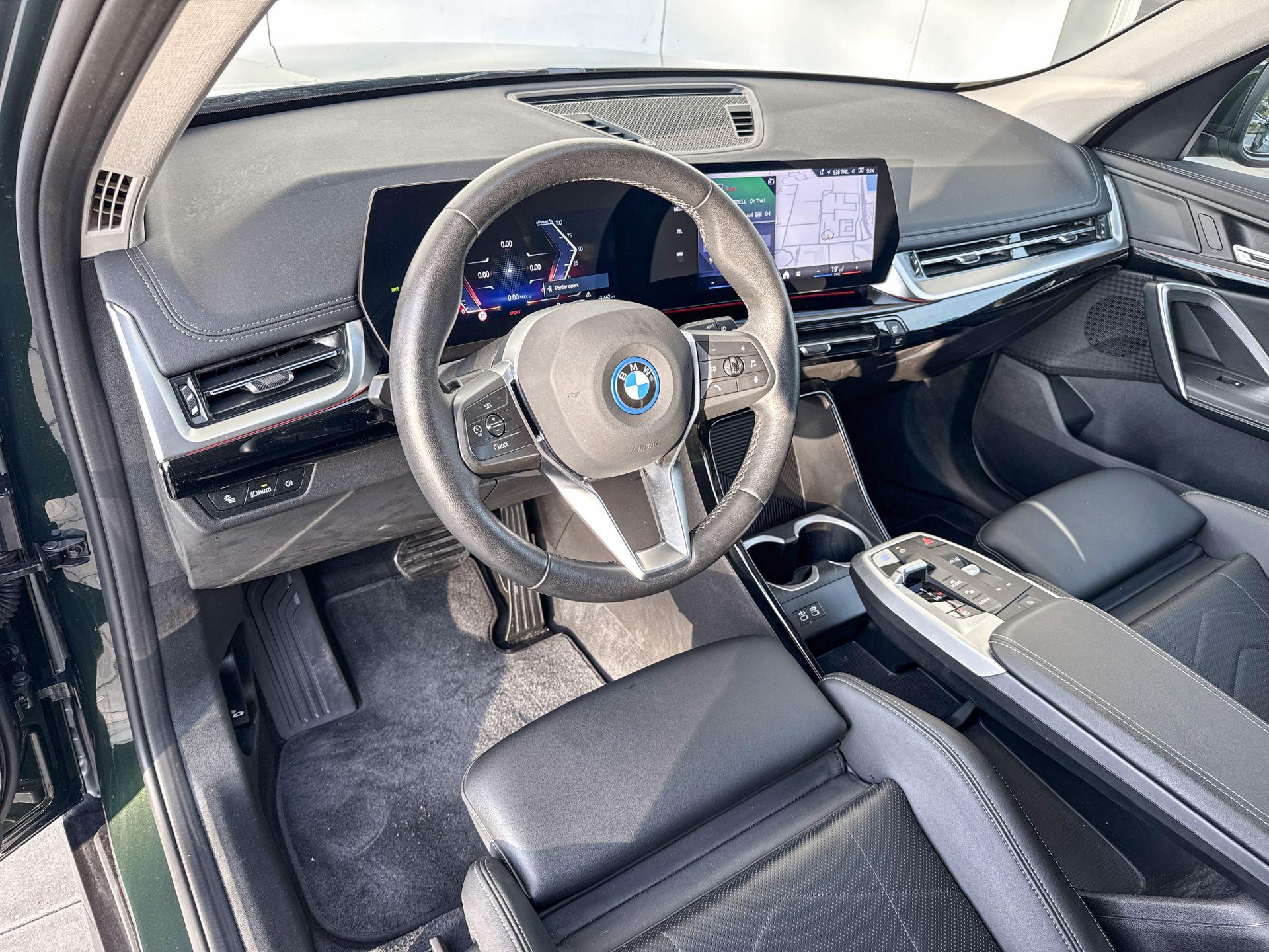 BMW iX1