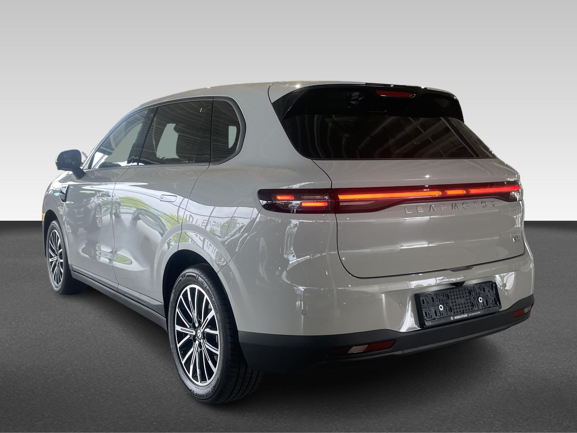 Leapmotor B10