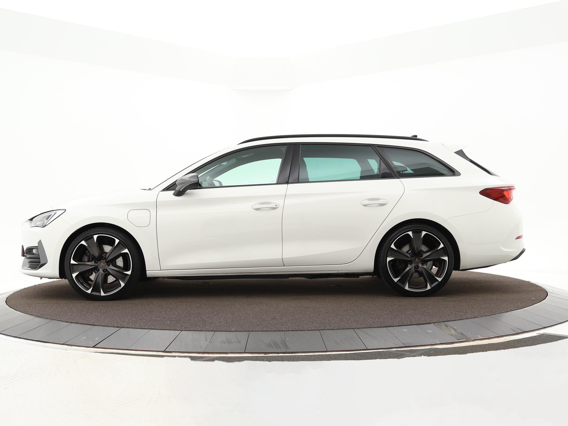 Cupra León