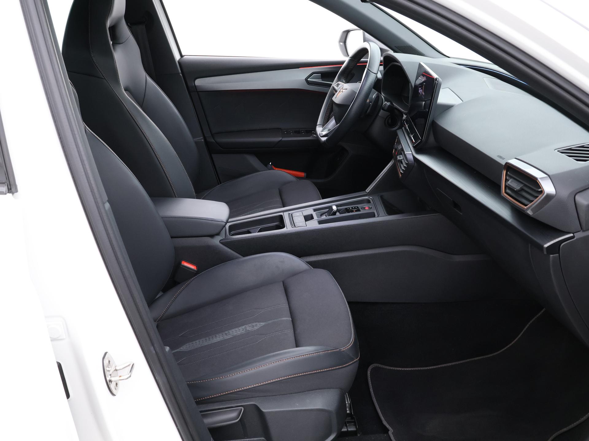 Cupra León