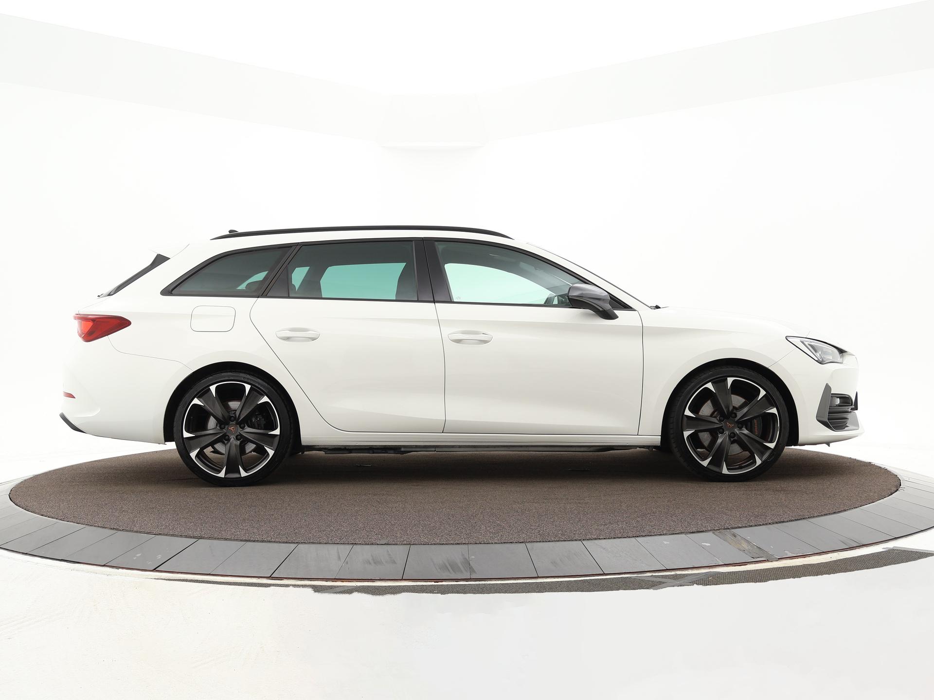 Cupra León