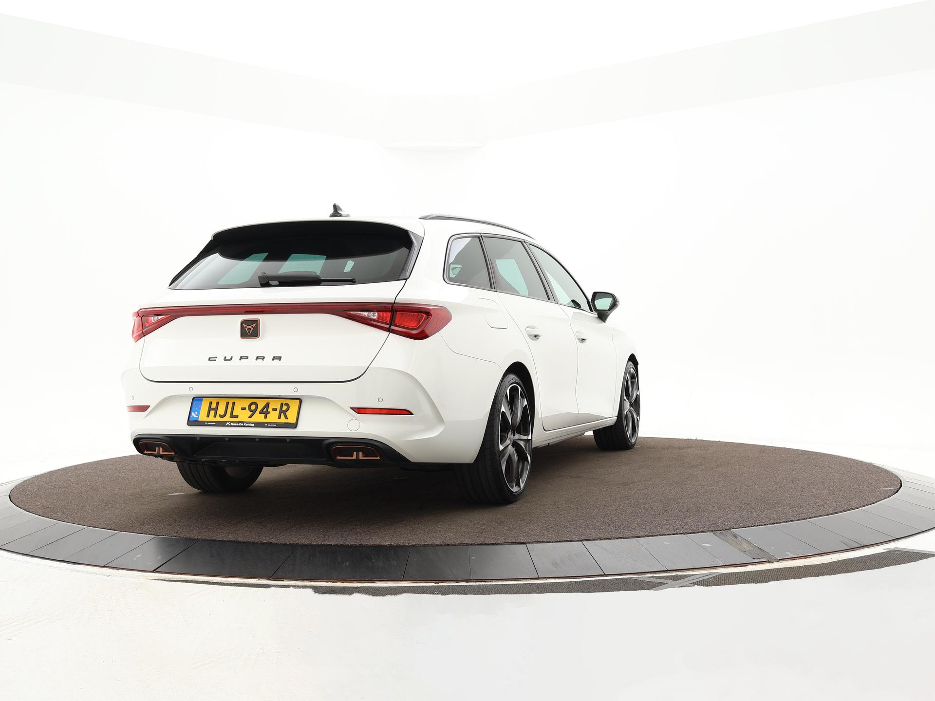 Cupra León