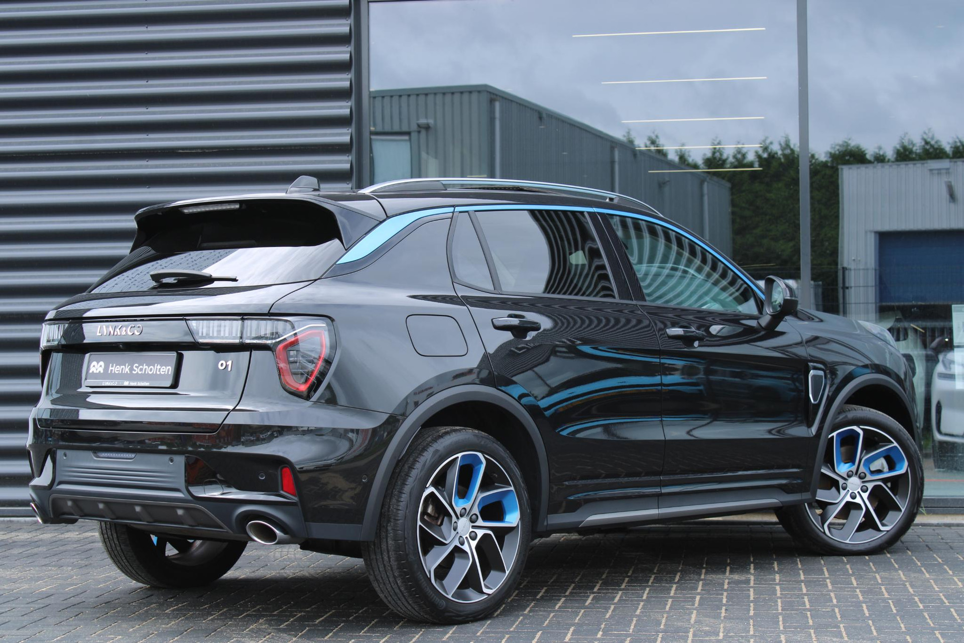 Lynk & Co 01
