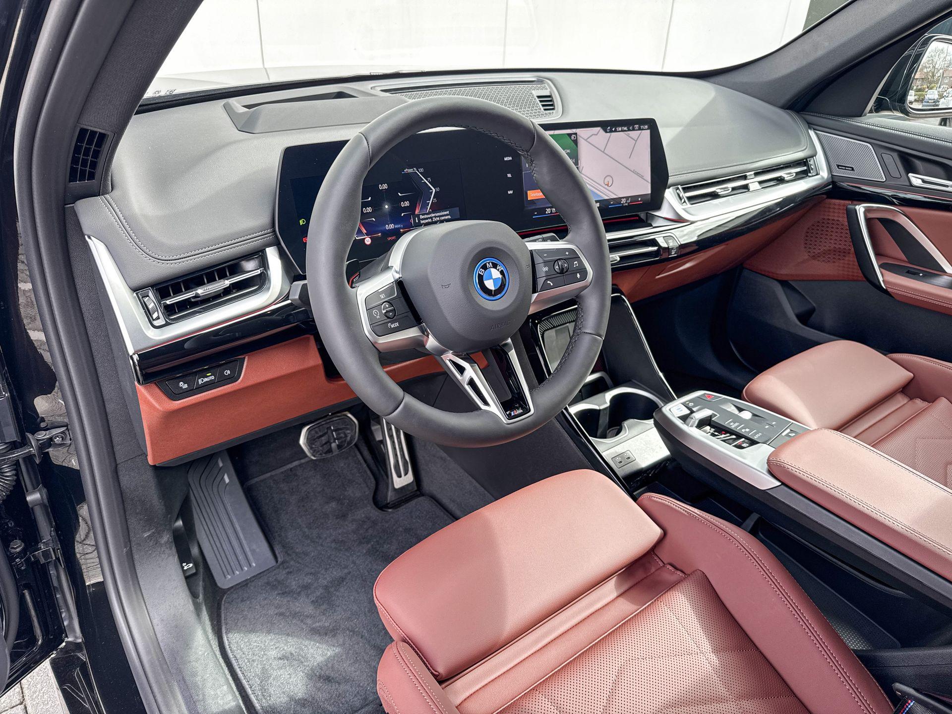 BMW iX1