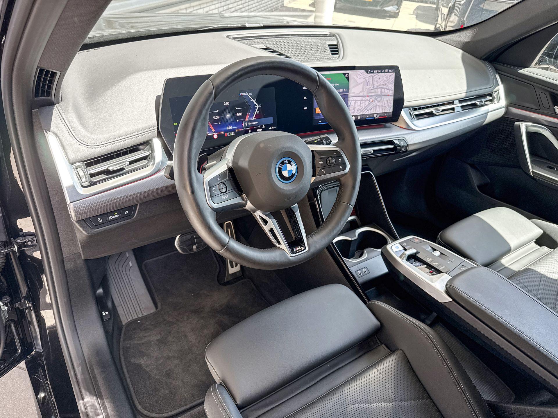 BMW iX1
