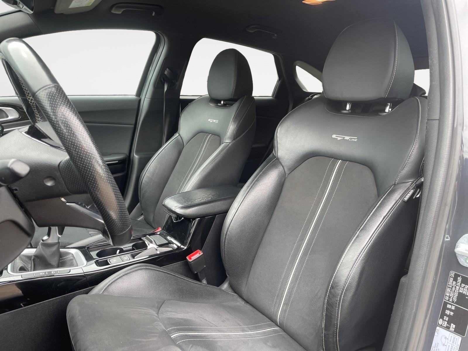 Kia Proceed