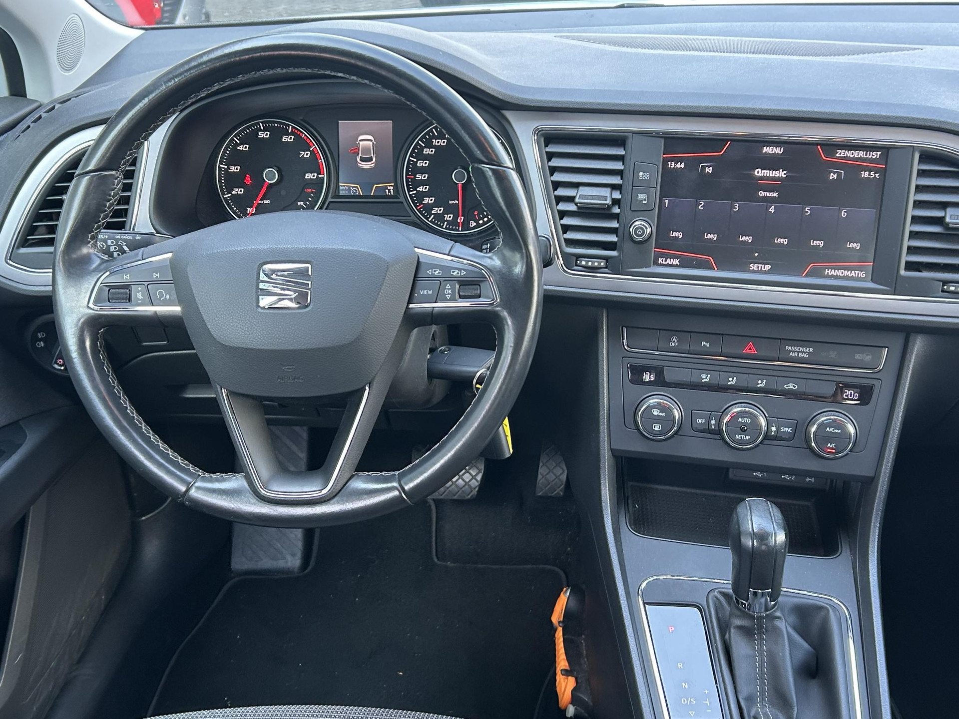 SEAT León