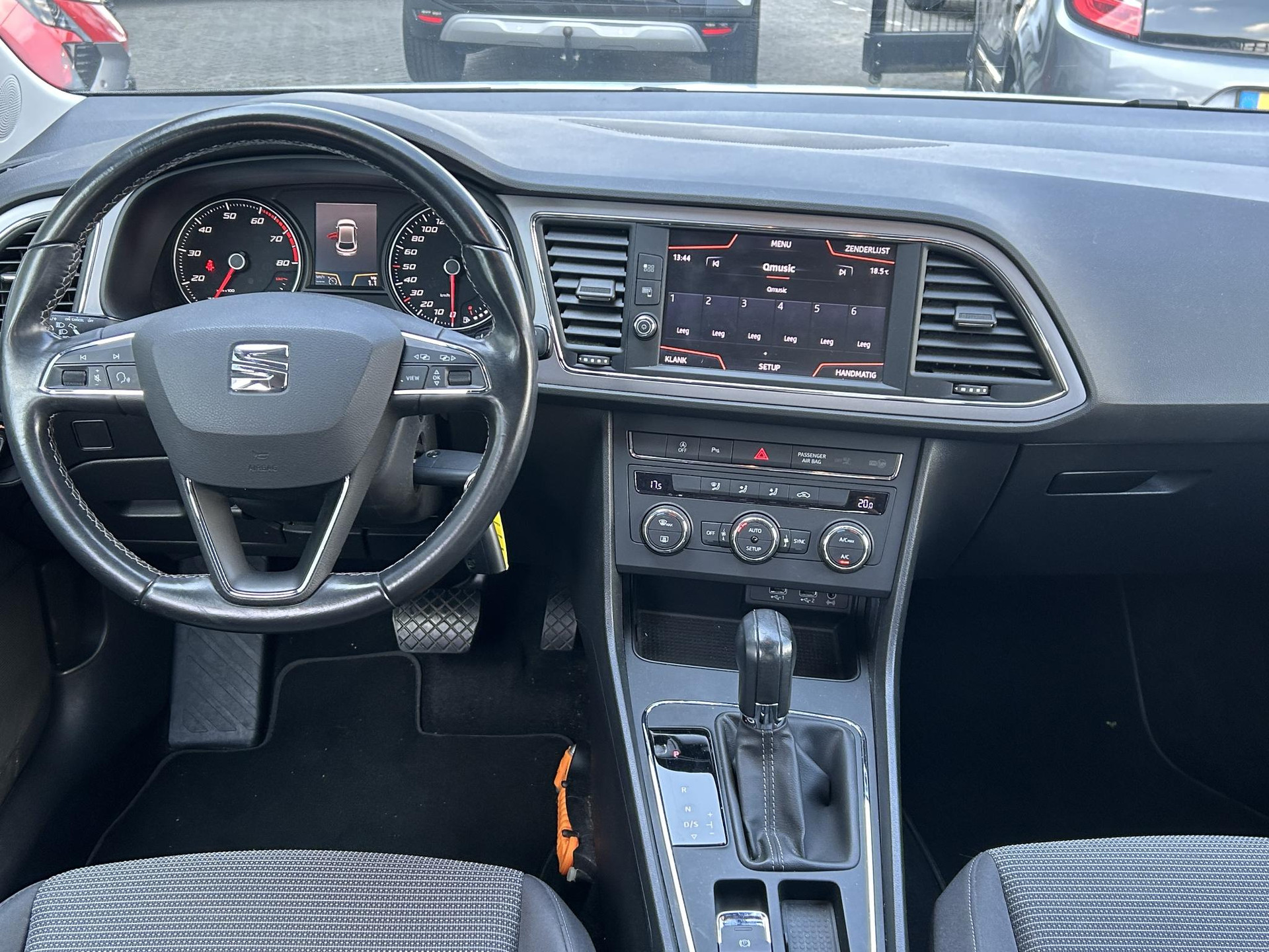 SEAT León