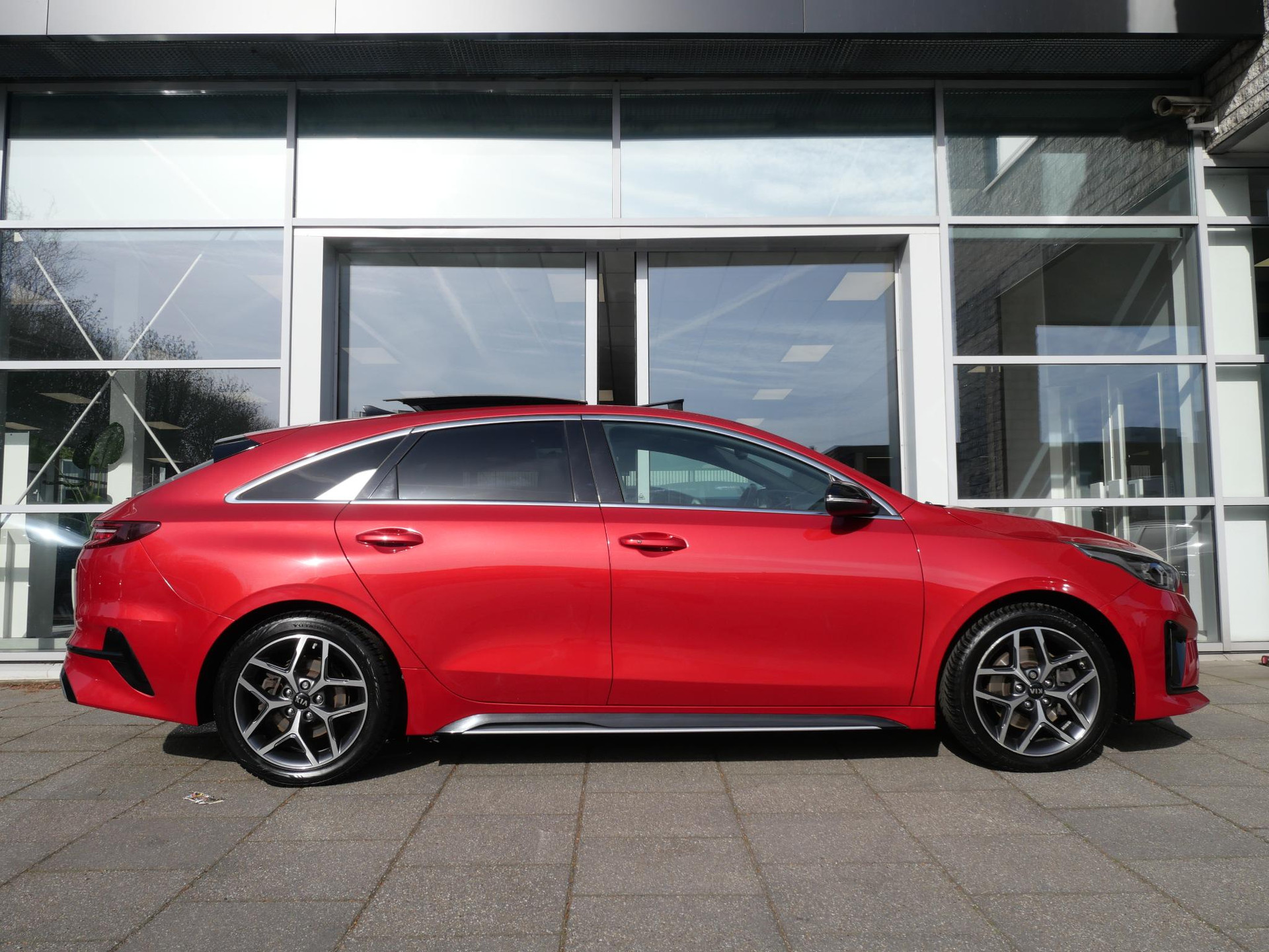 Kia Proceed