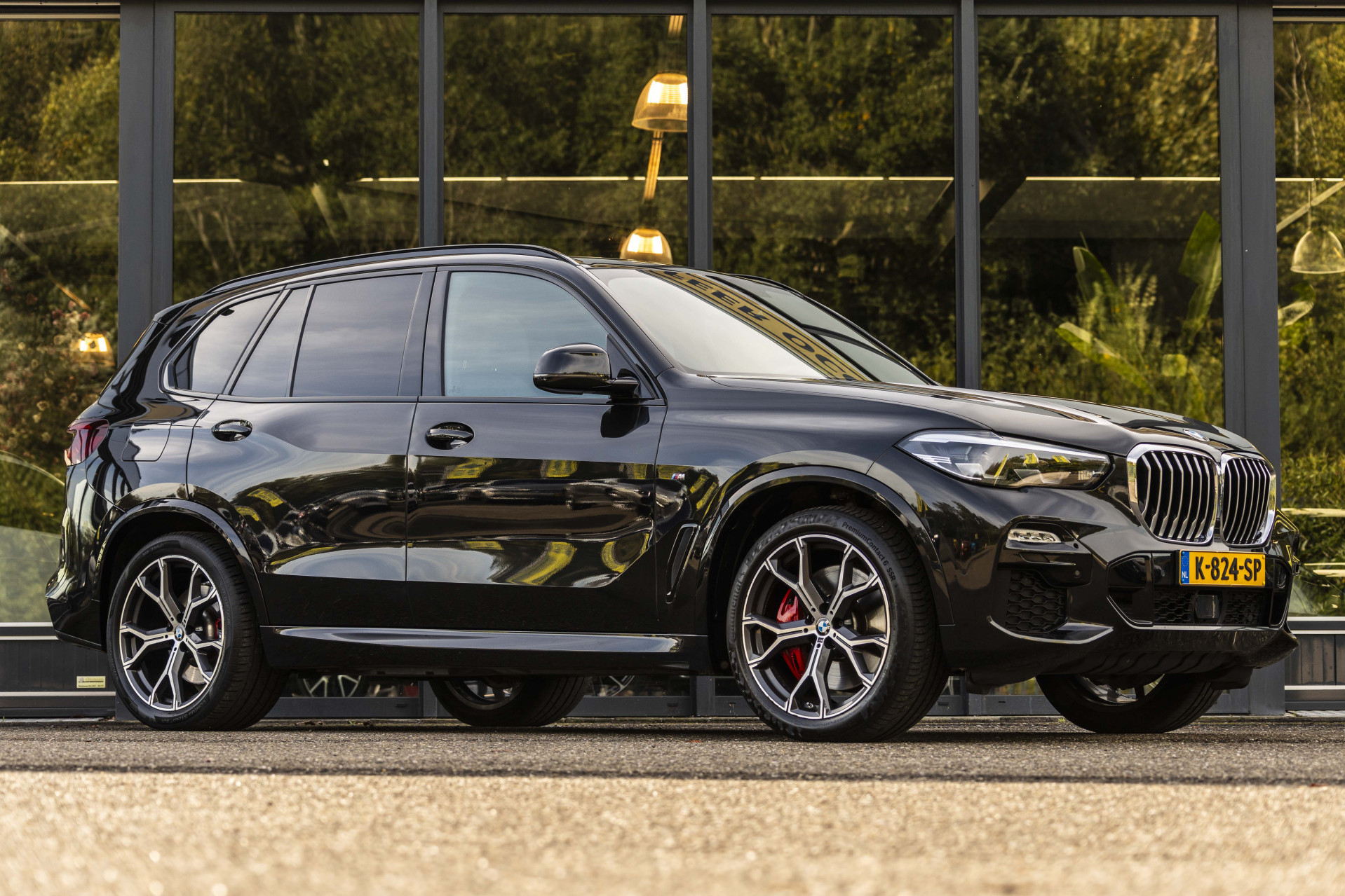 BMW X5 xDrive45e High Executive | NL geleverd | 1e Eigenaar | Achteras besturing |