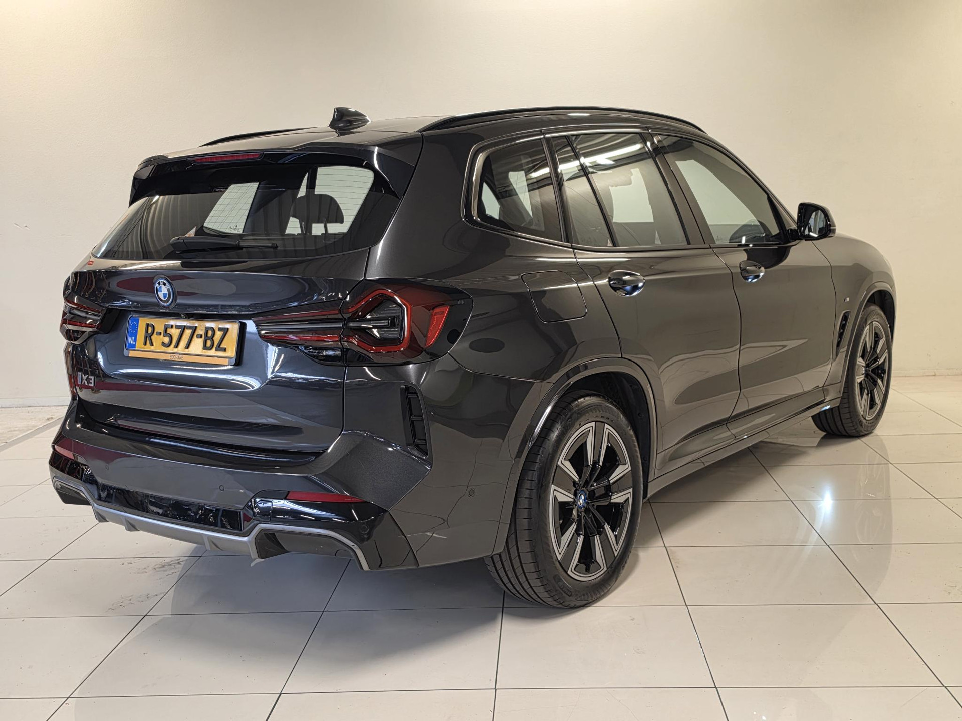 BMW iX3