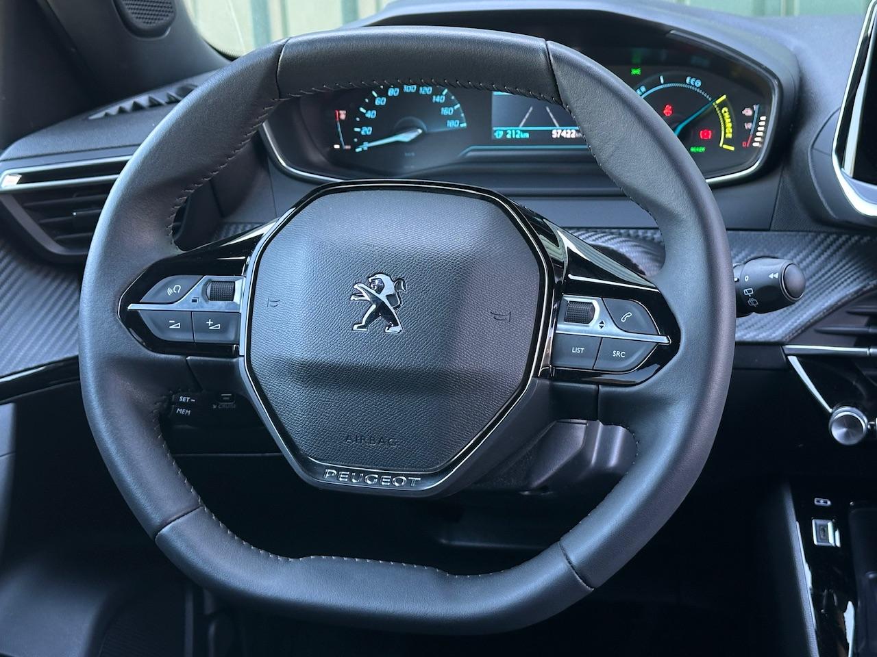 Peugeot e-2008