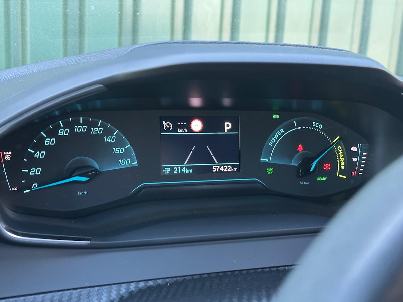 Peugeot e-2008