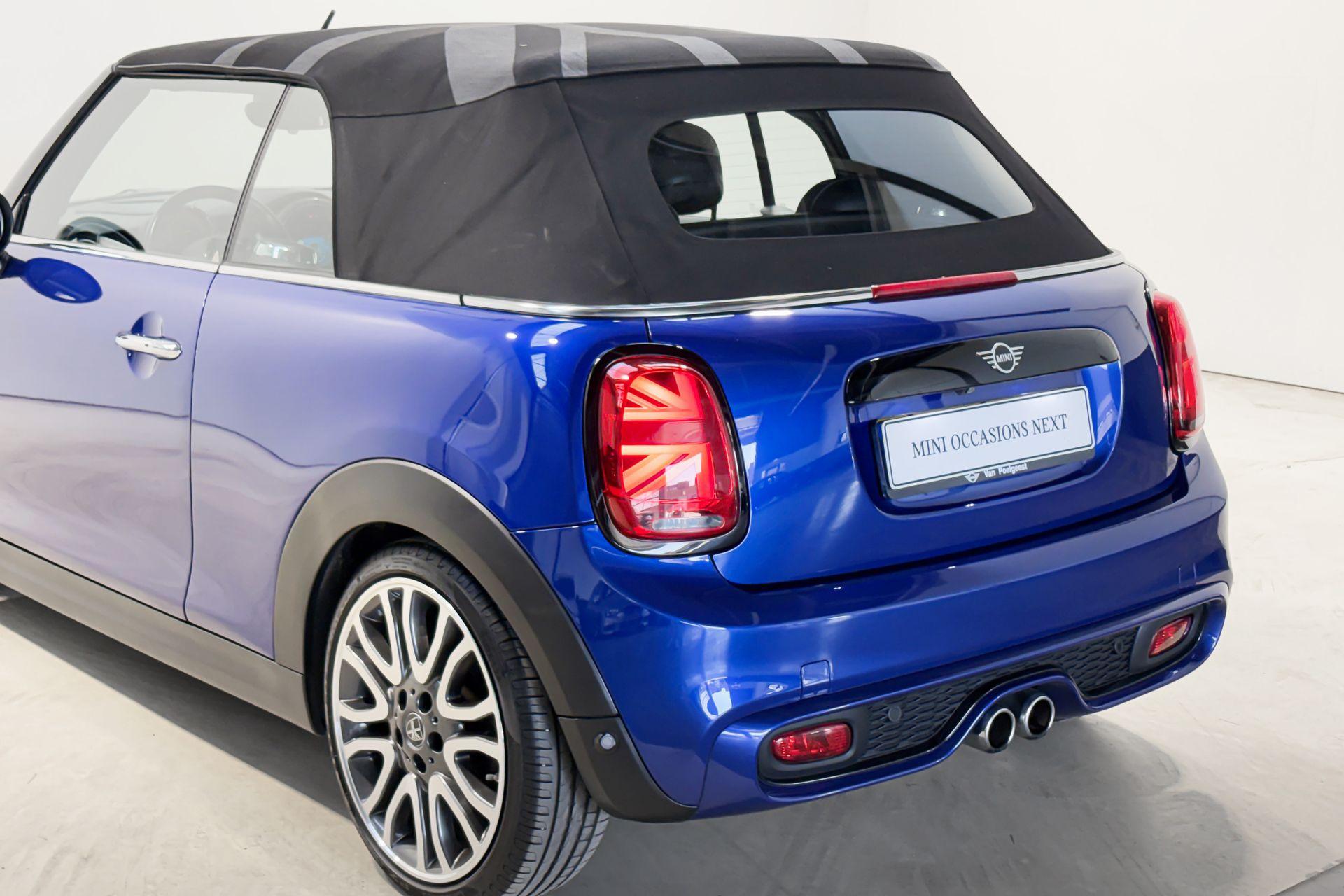 MINI Cooper Cabrio
