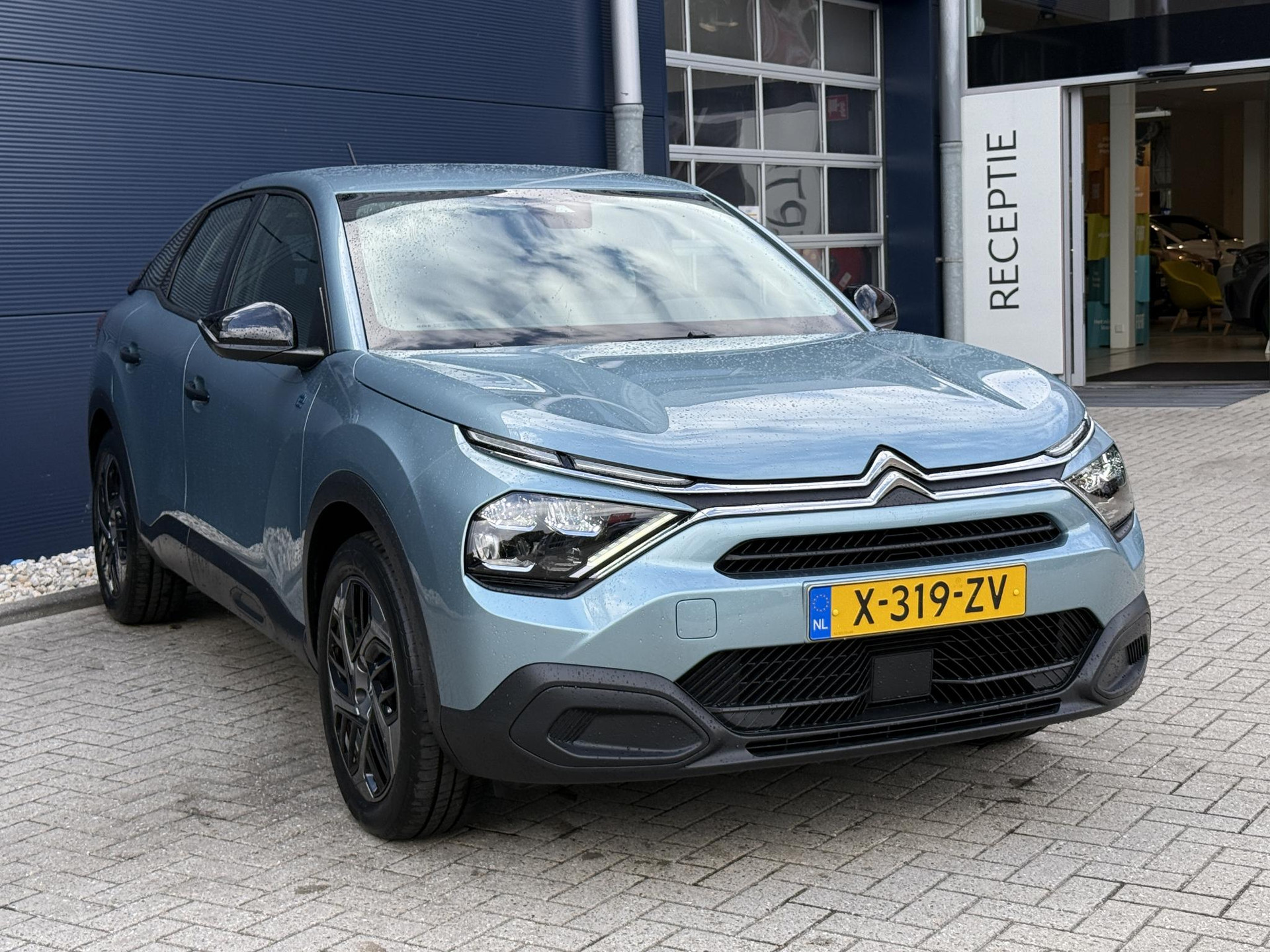 Citroën ë-C4