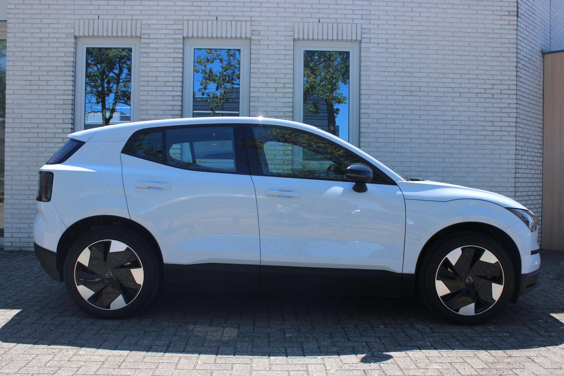 Volvo EX30