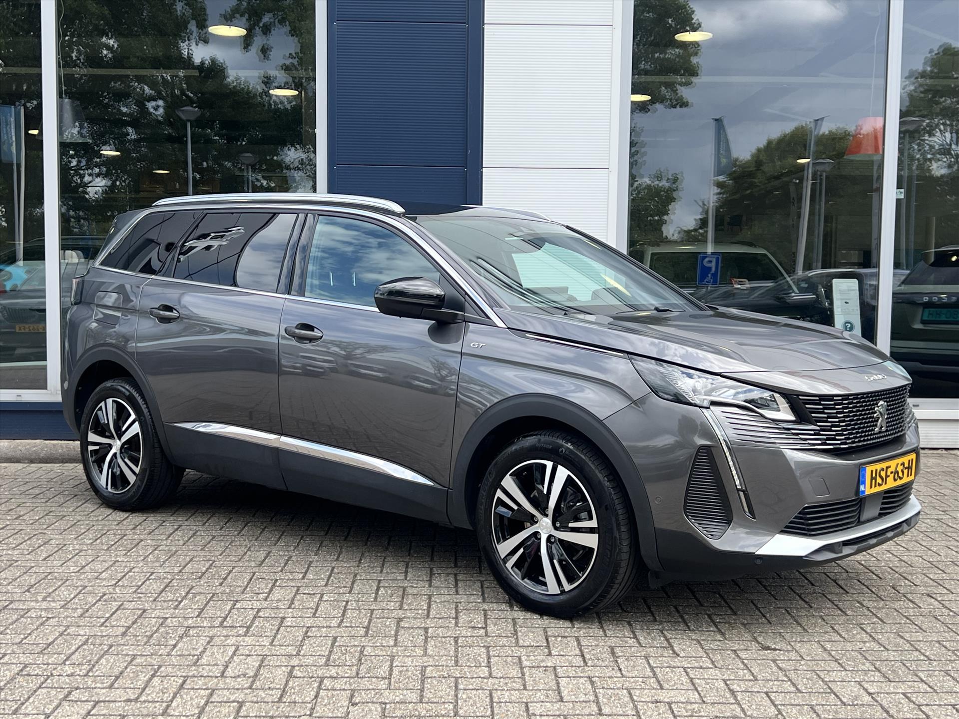 Peugeot 5008