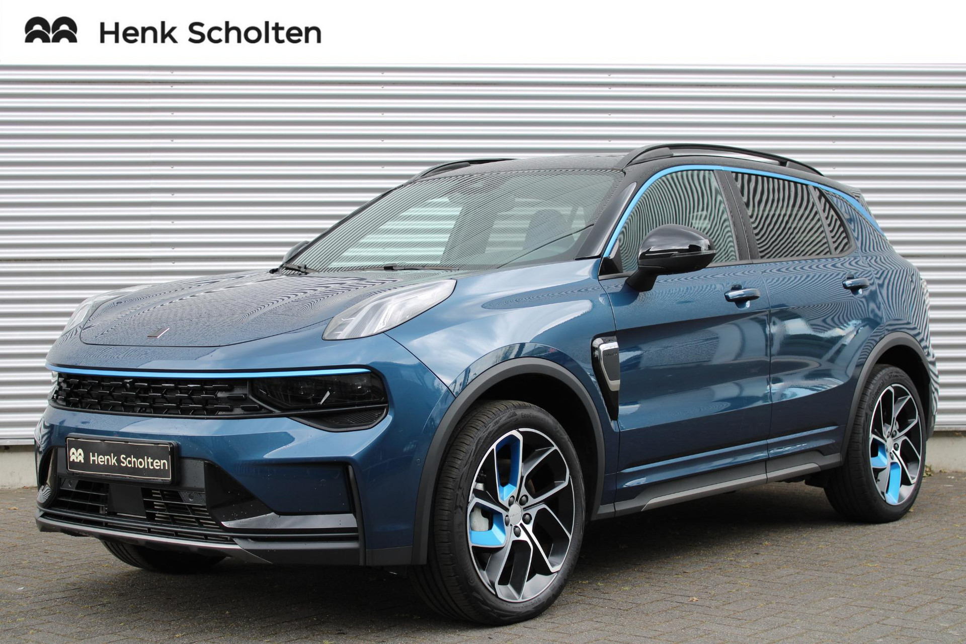 Lynk & Co 01