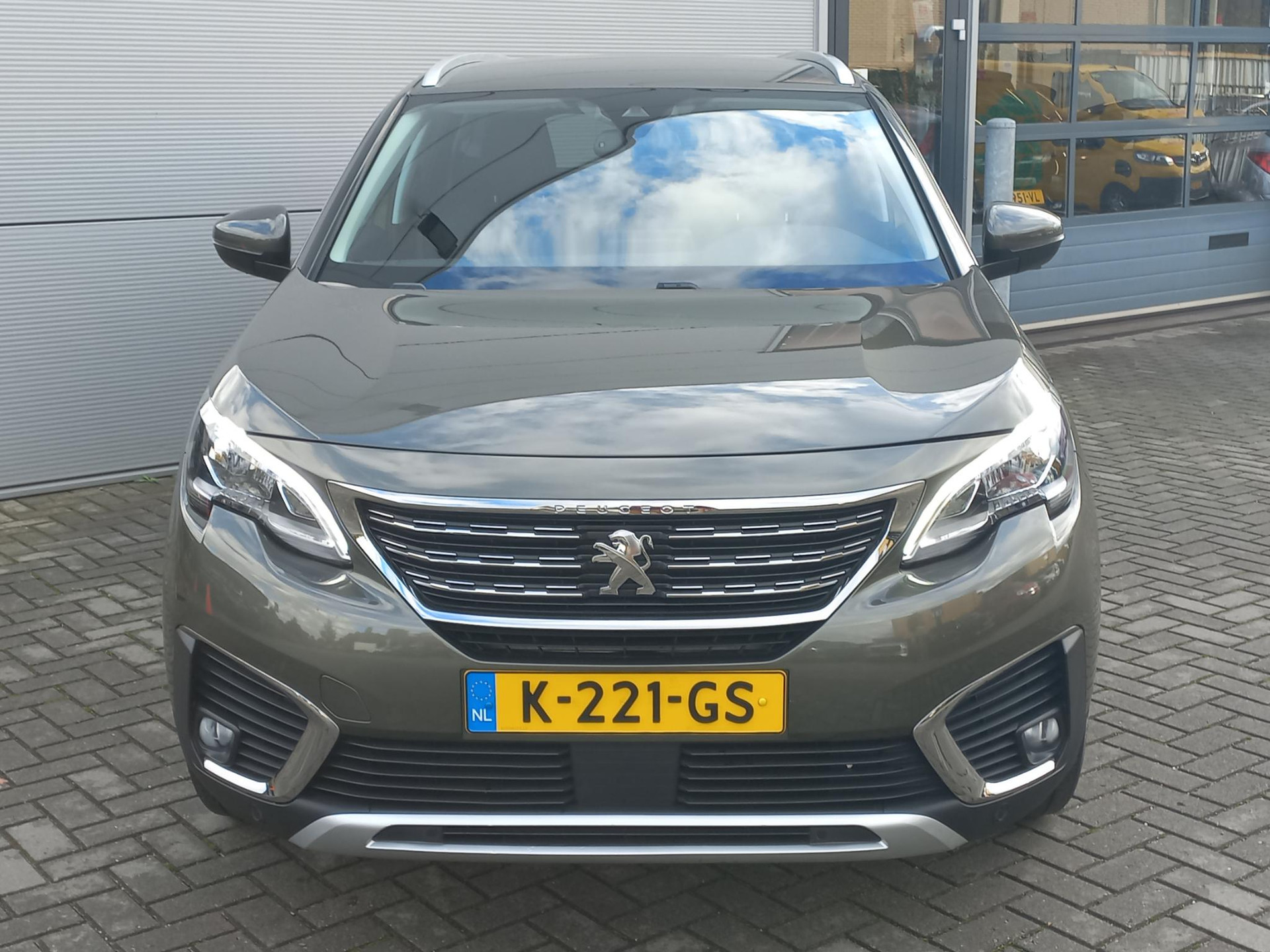 Peugeot 5008