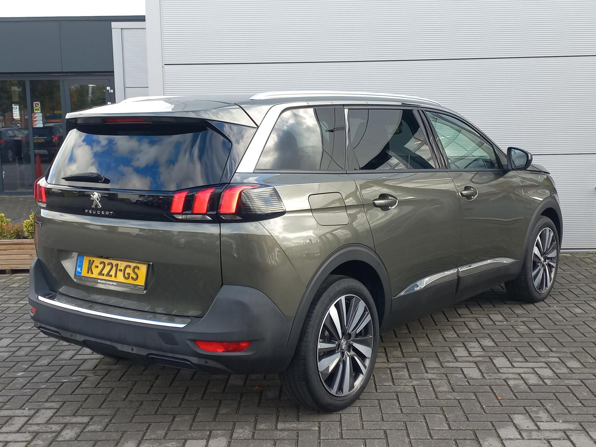 Peugeot 5008