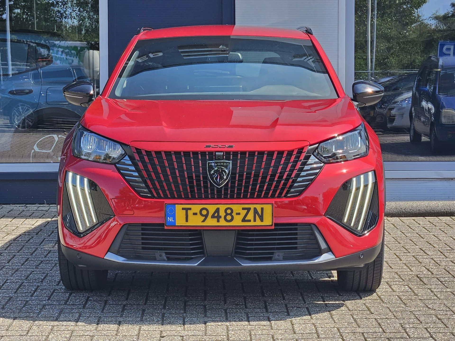 Peugeot e-2008